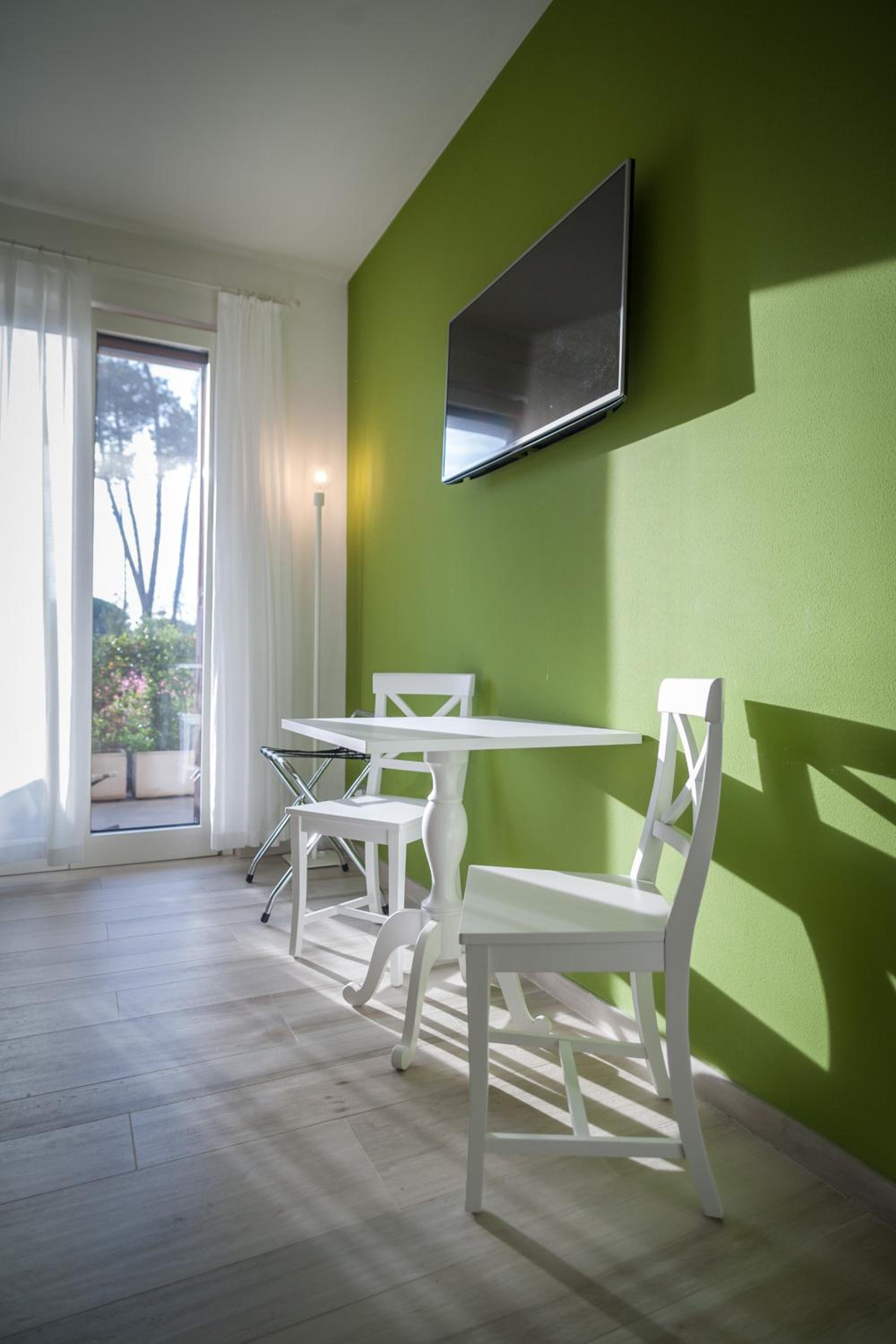 Double or Twin Room with Garden View photo 2