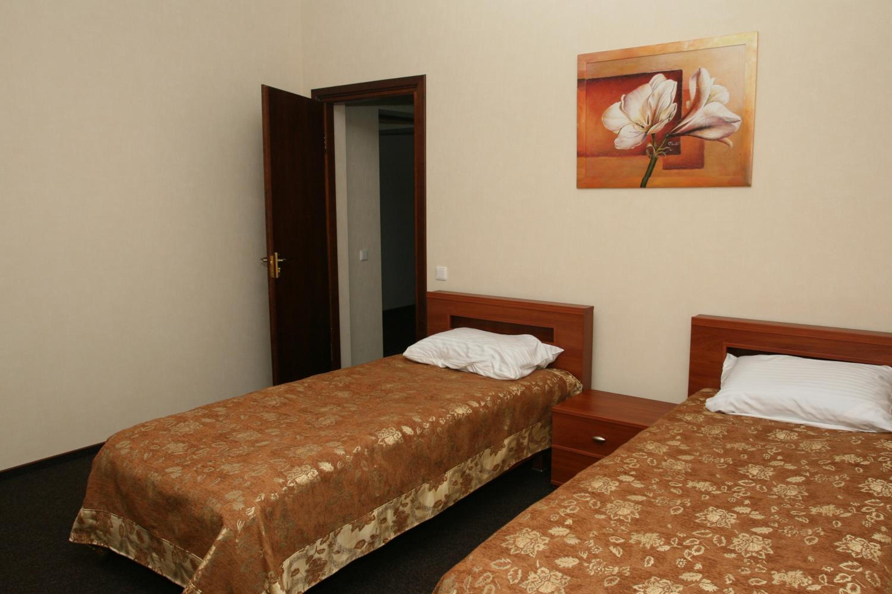 Standard Double or Twin Room photo 1
