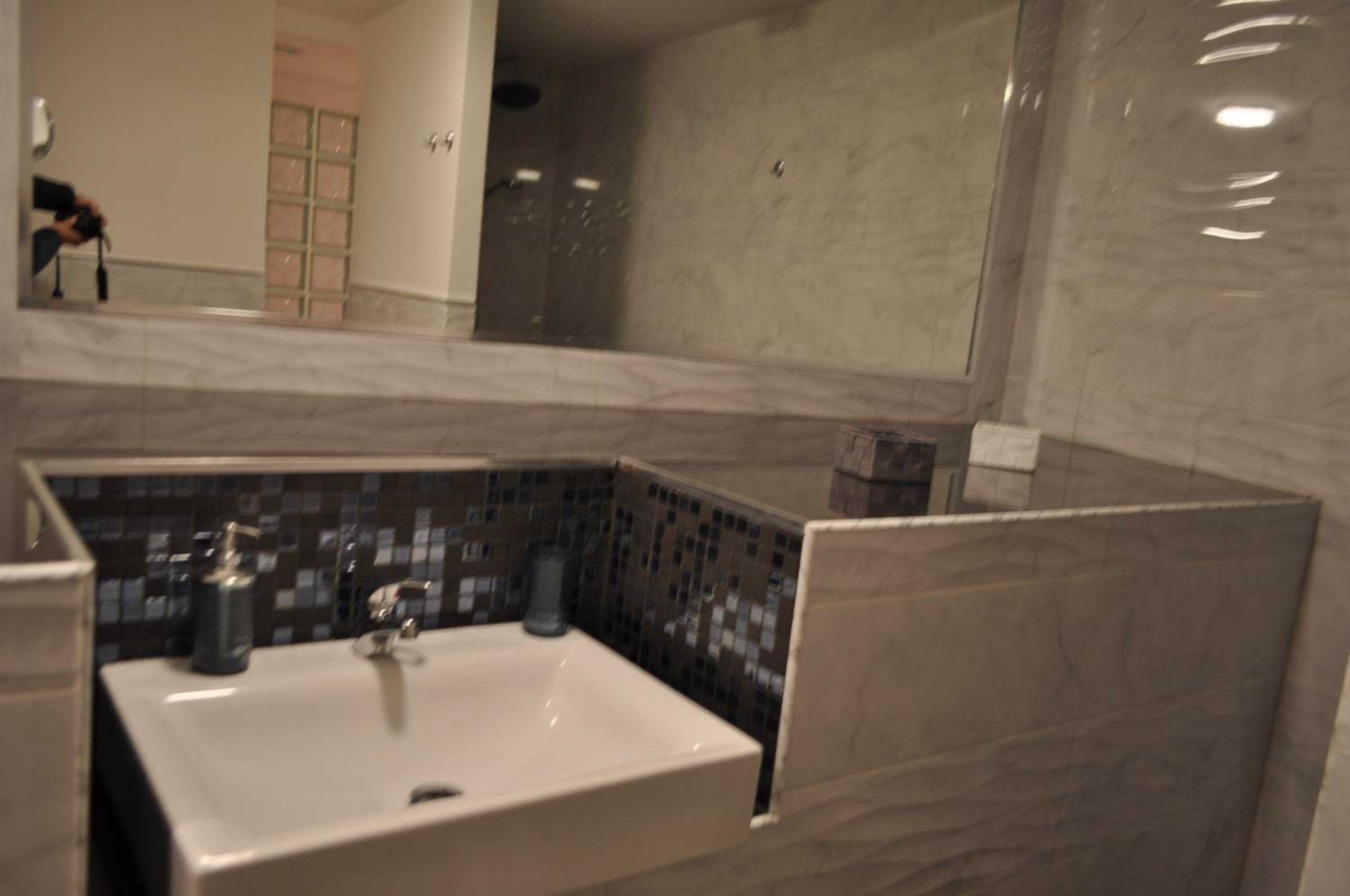 Luxury Suite photo 2