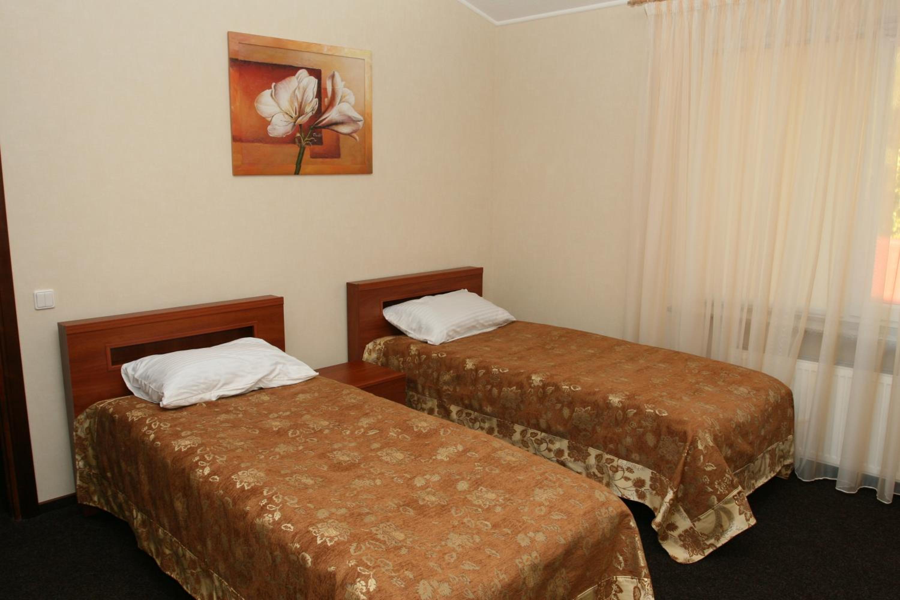 Standard Double or Twin Room photo 2