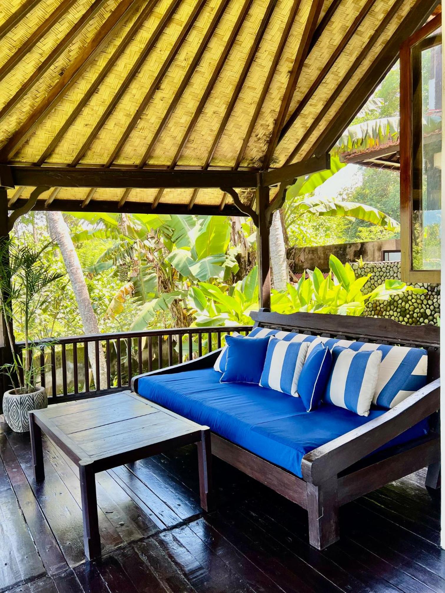 King Suite with Balcony photo 3