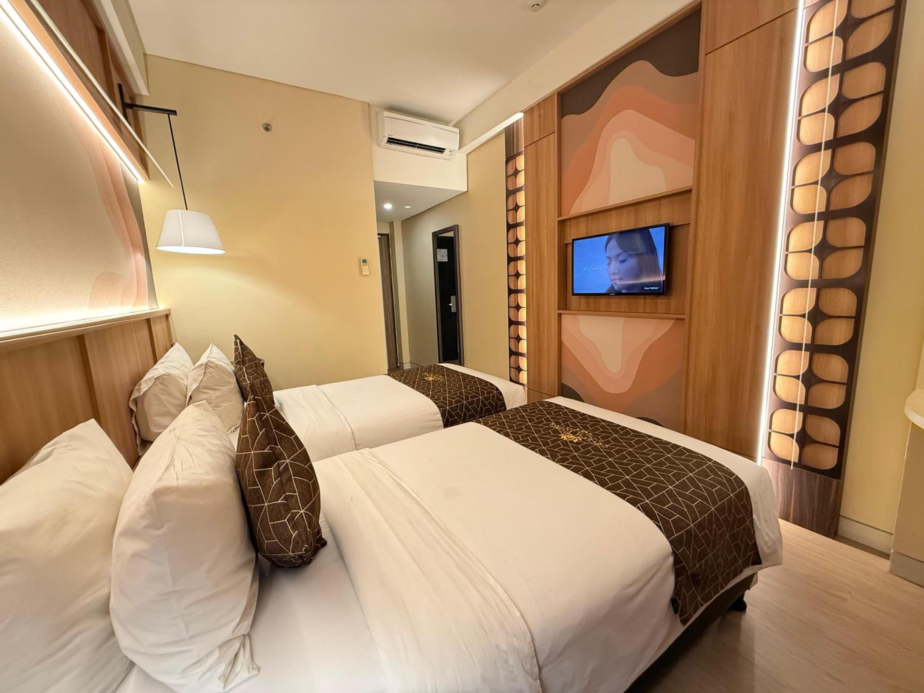 Superior Premier Twin Room photo 2