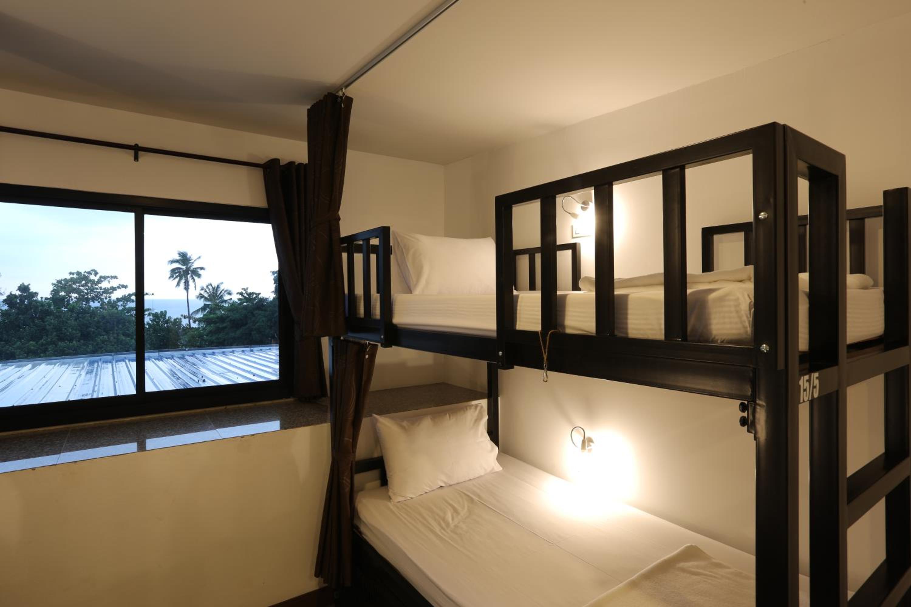 Bed in 10-Bed Mixed Dormitory Room photo 3