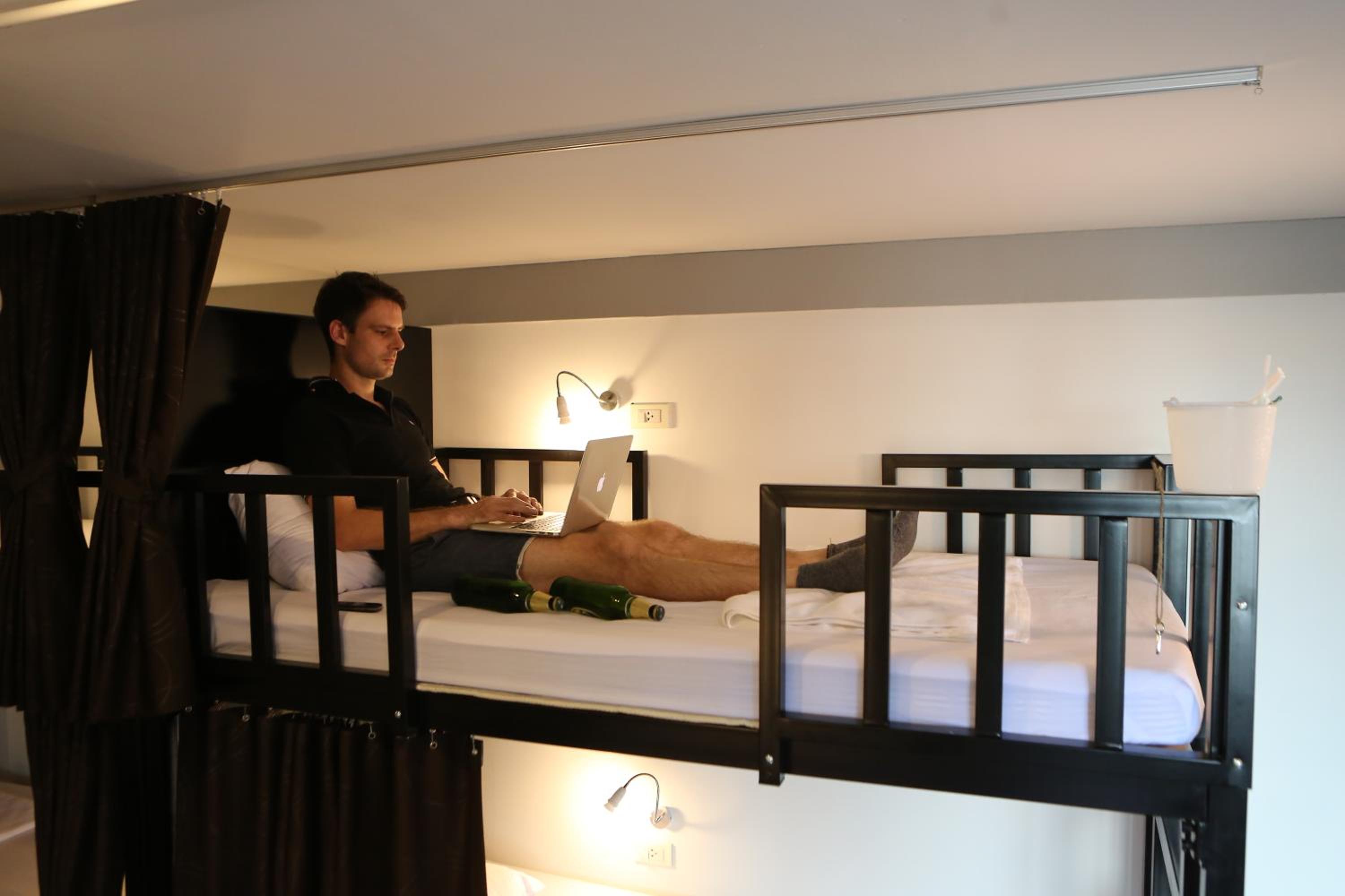 Bed in 8-Bed Mixed Dormitory Room photo 3