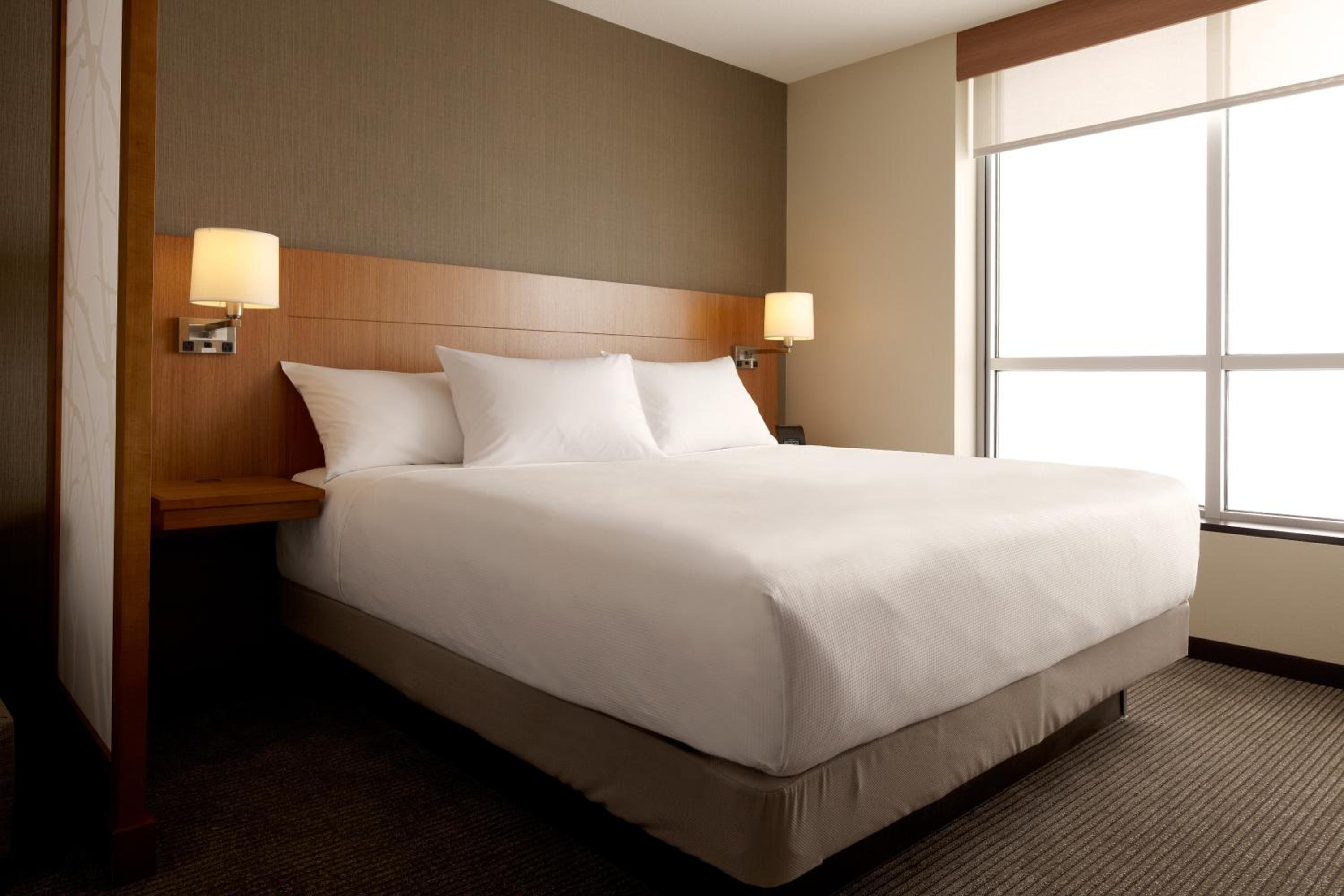 King Room with Sofa Bed - High Floor - Photo 8