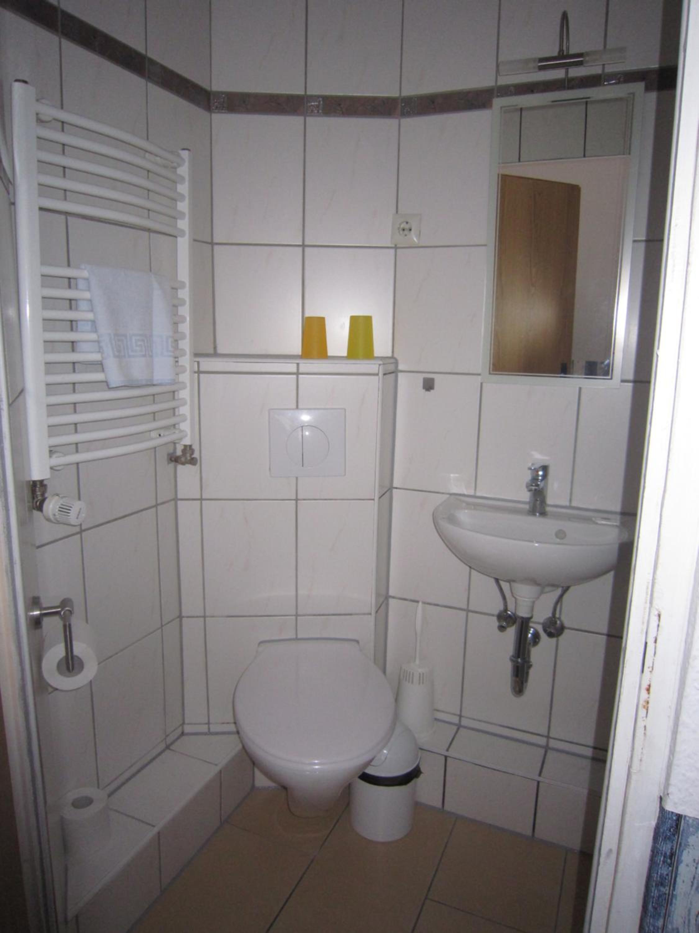 Double Room - Photo 8