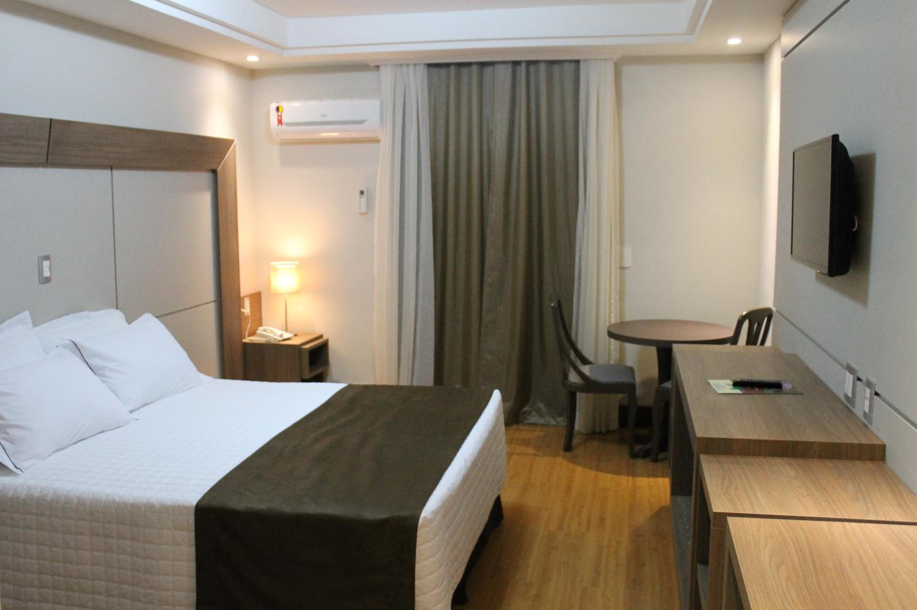 Deluxe Double or Twin Room photo 2