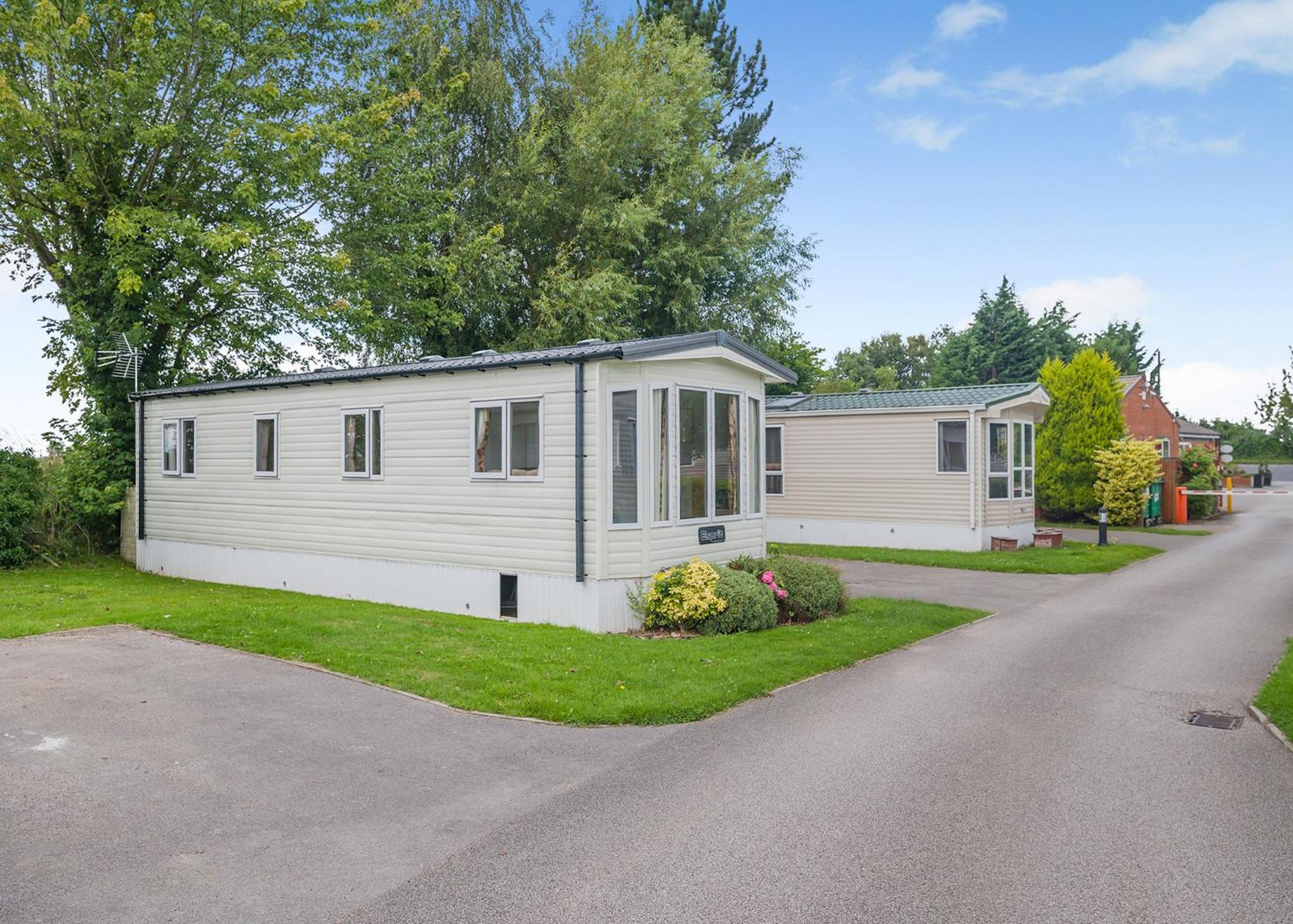 Two-Bedroom Holiday Home 2 photo 2