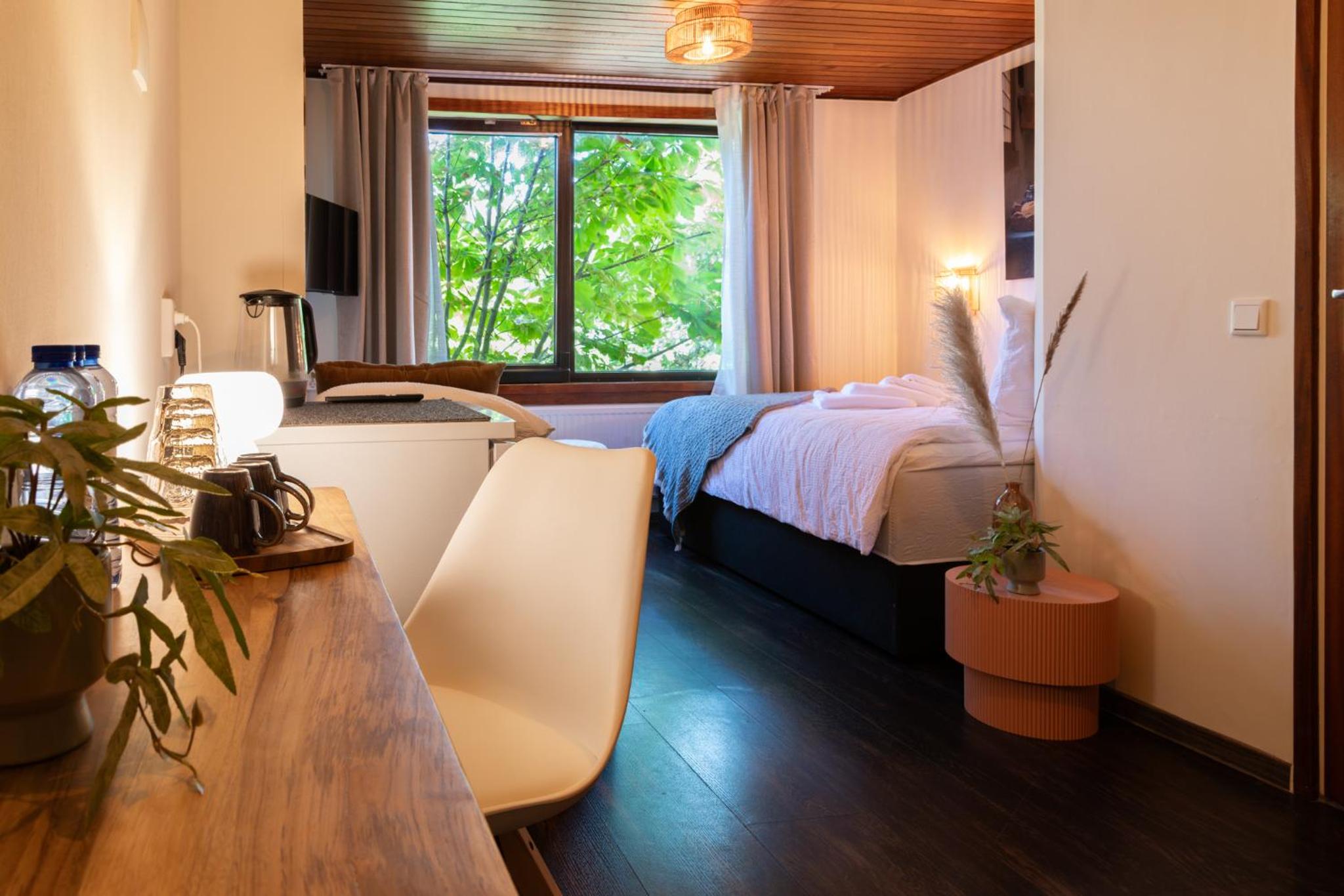 Basic Triple Room photo 2