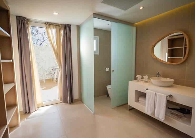 Suite with Private Pool