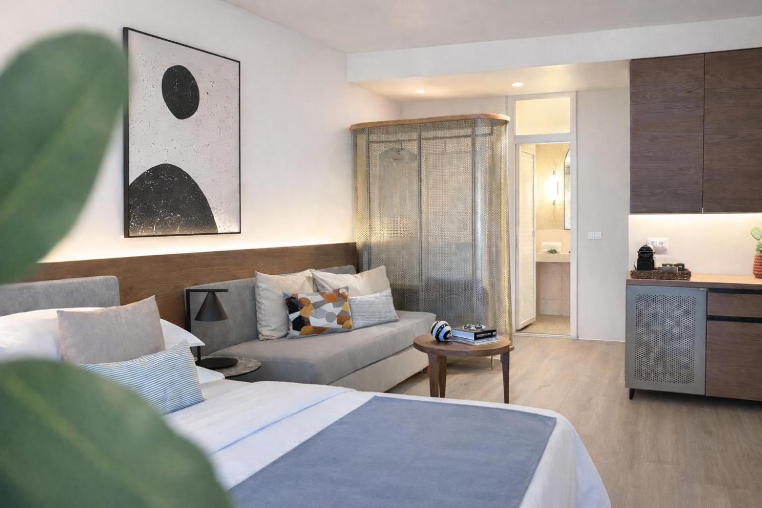 Deluxe Double Room with Balcony