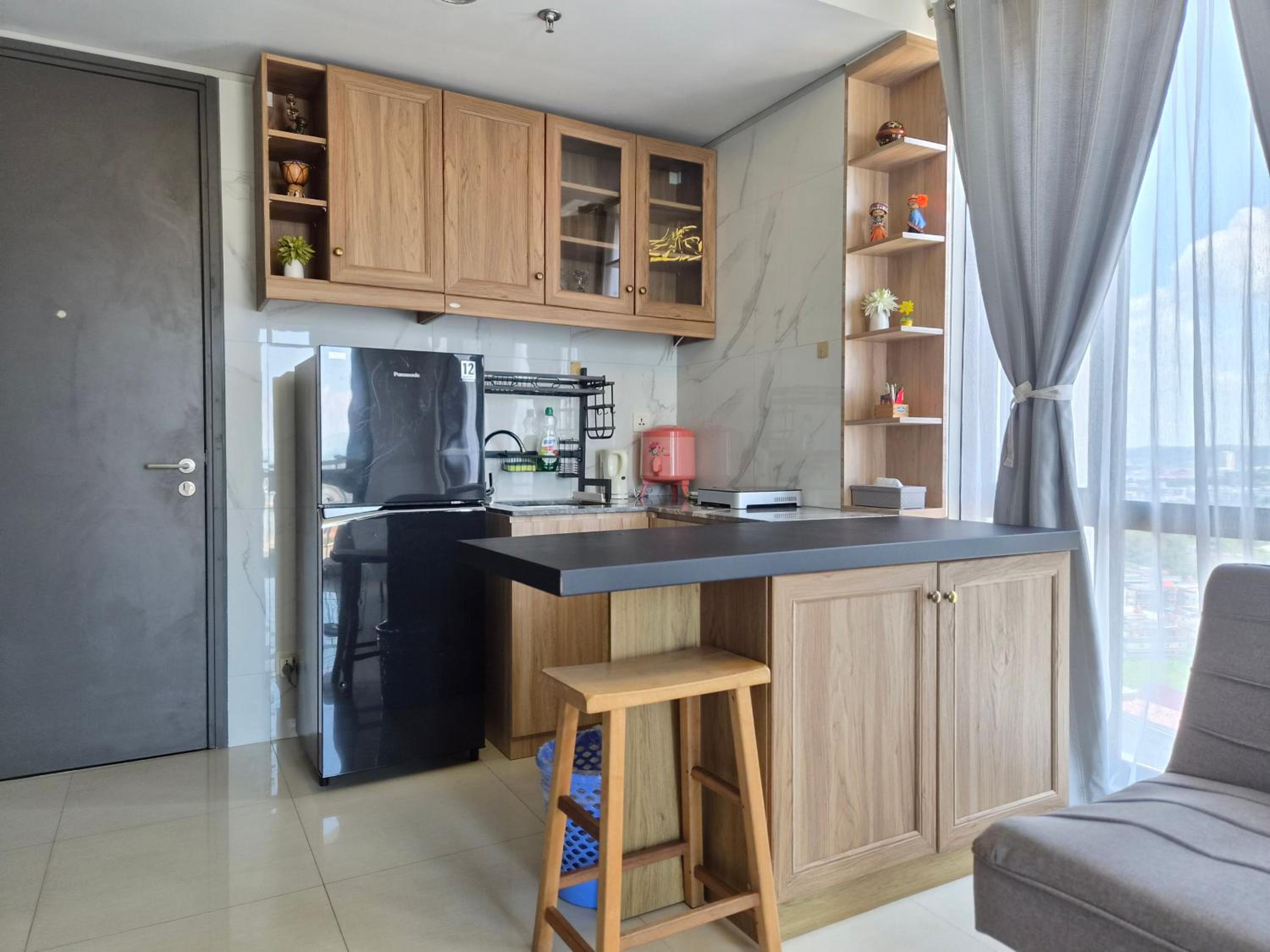 Two-Bedroom Apartment with Sea View - Photo 3