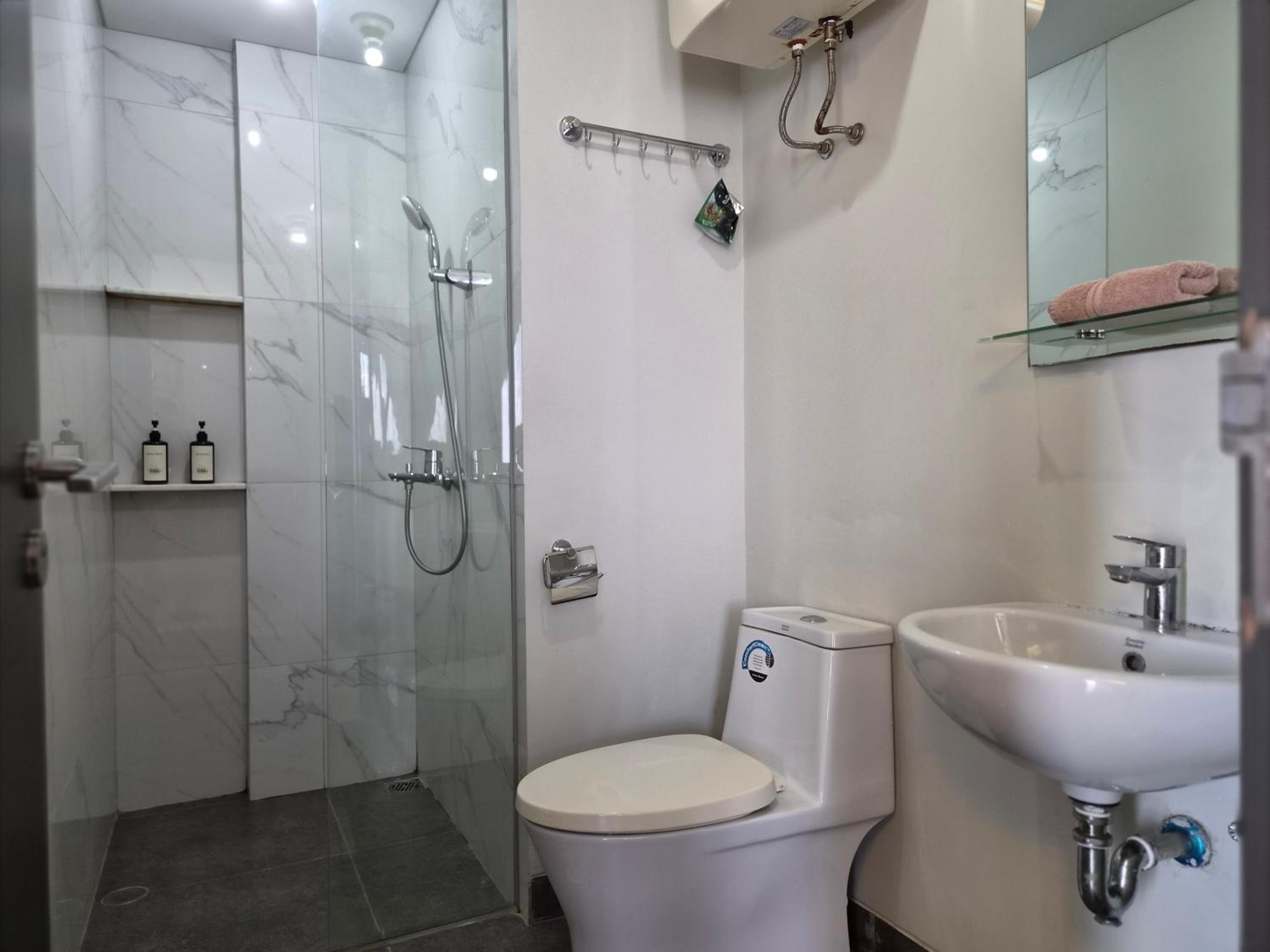 Two-Bedroom Apartment with Sea View - Photo 7
