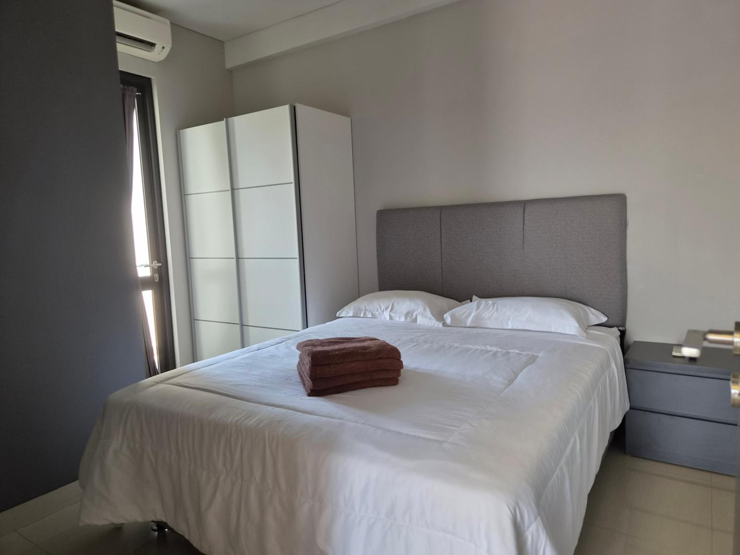 Two-Bedroom Apartment with Sea View - Photo 6