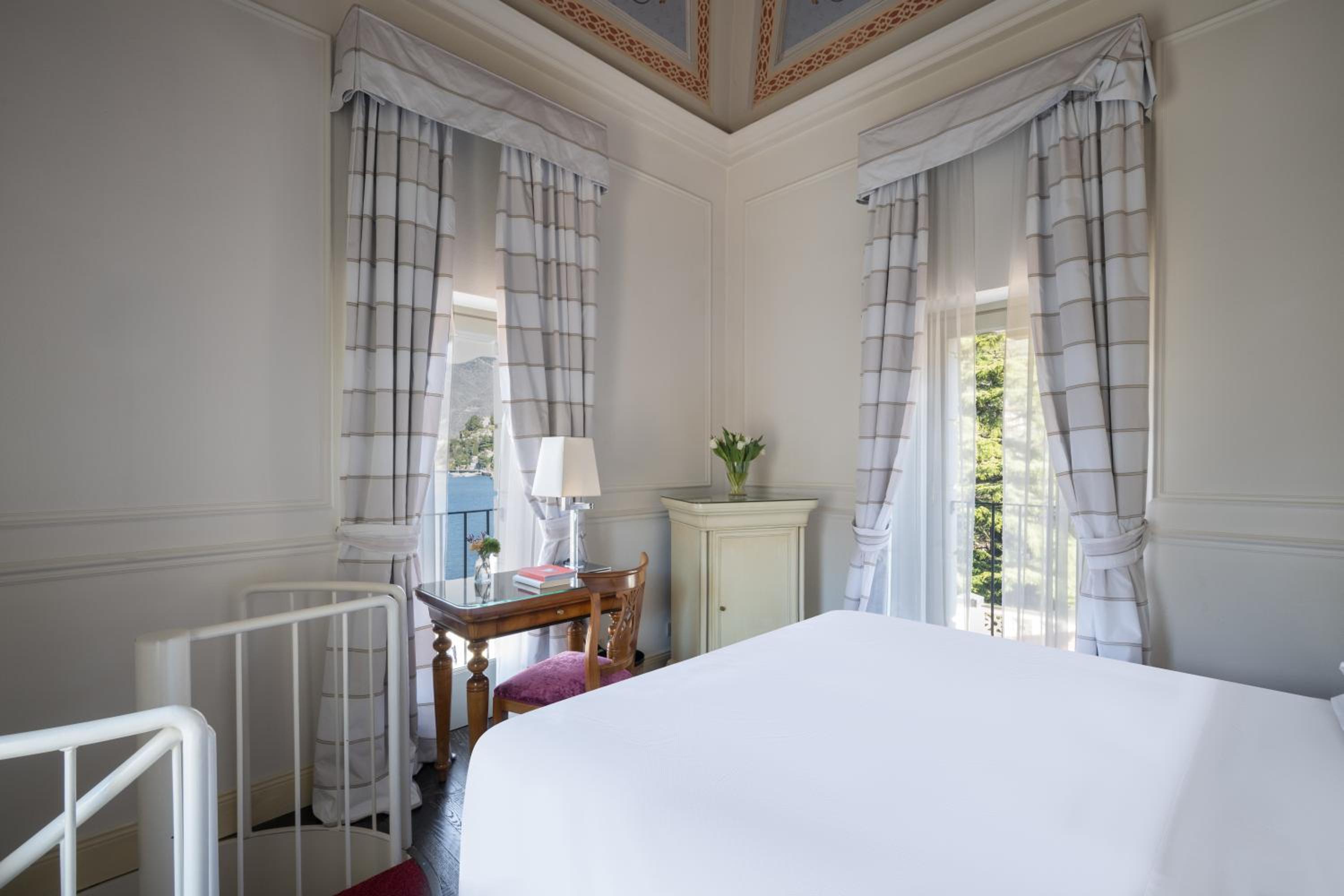 Queen Room with Balcony
