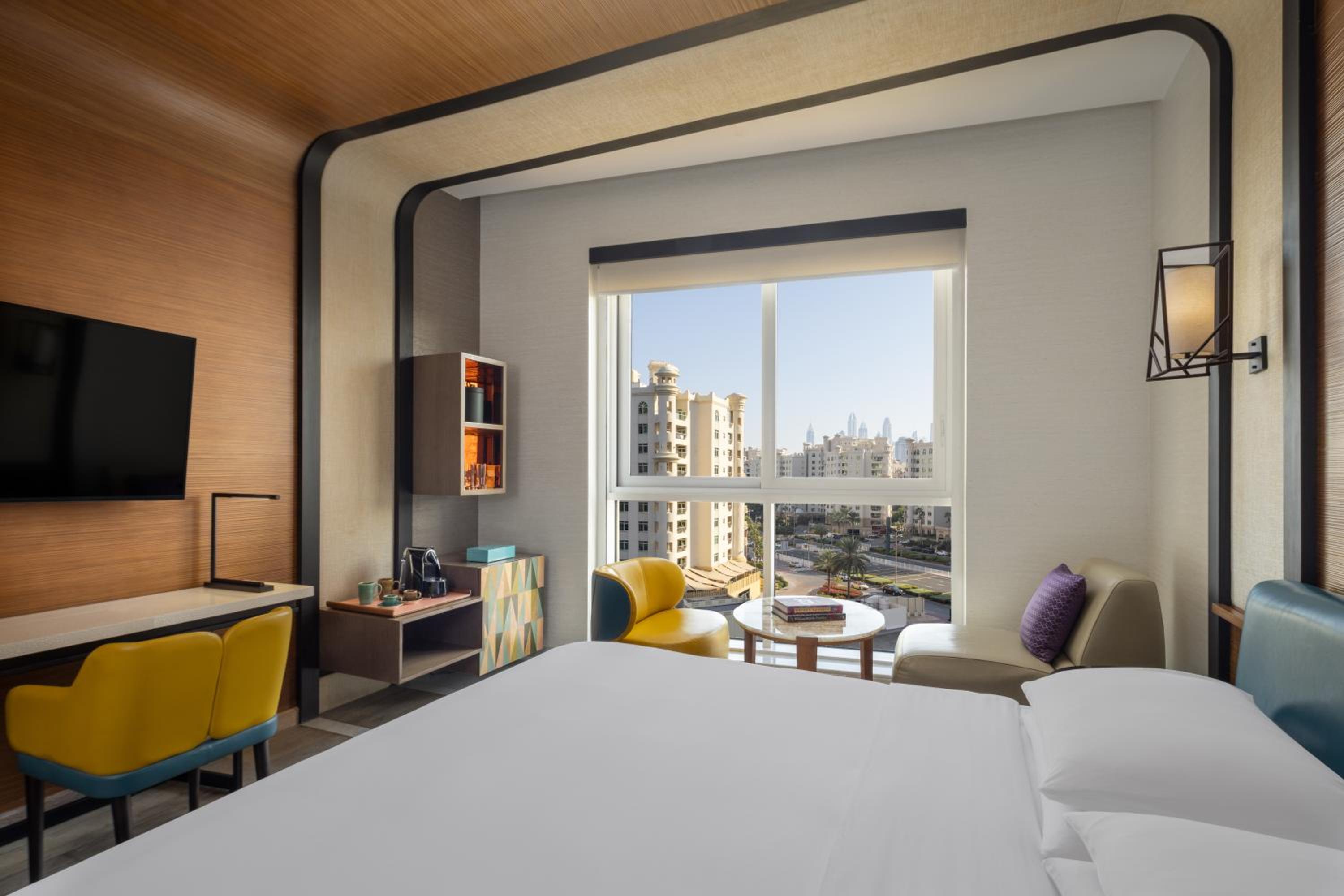 King Room - Free Breakfast and Dinner, 20% off Food and Beverage, Palm Jumeirah Mall Access