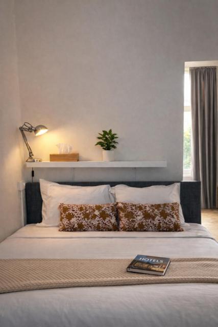 Studio with Sofa Bed