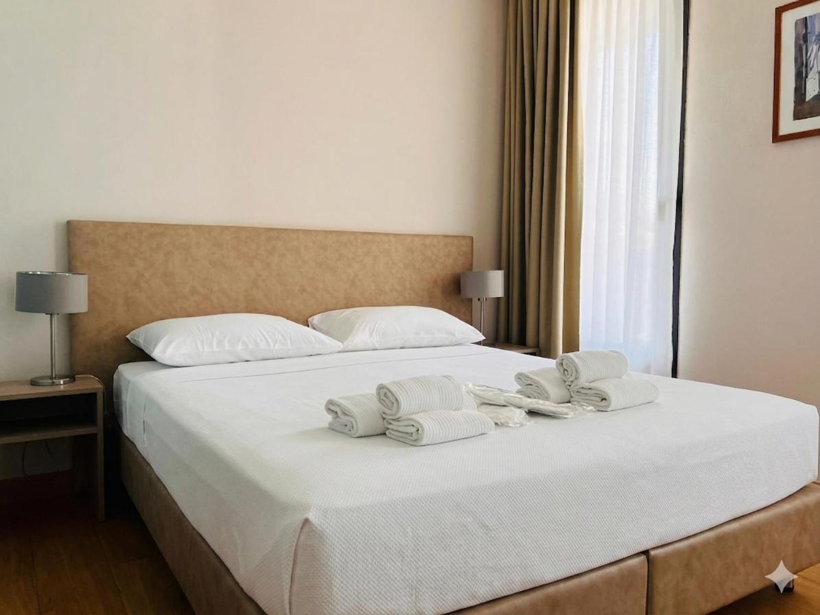 Two-Bedroom Deluxe Apartment with Balcony photo 2