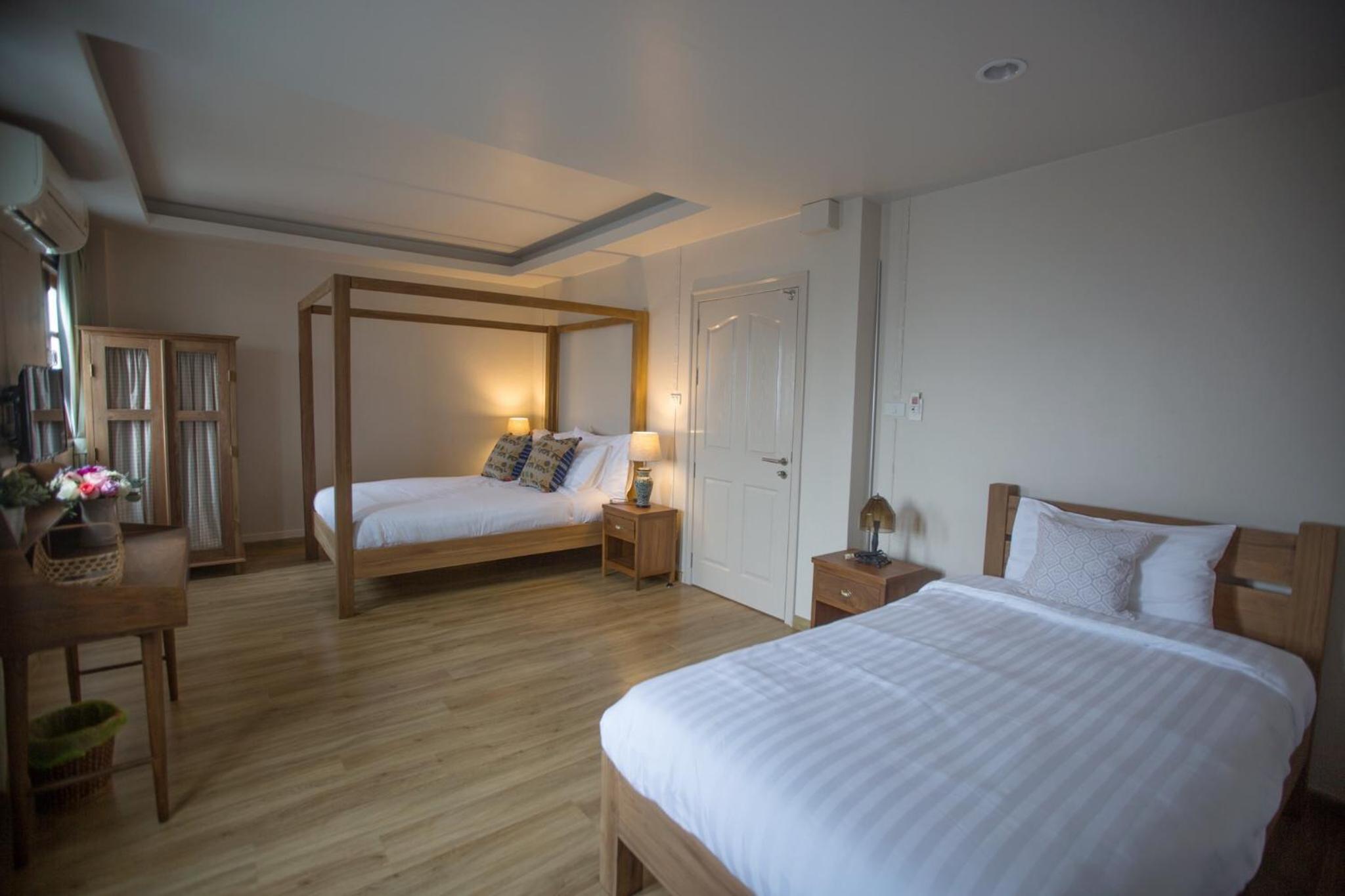 Triple Room with Private Bathroom photo 1
