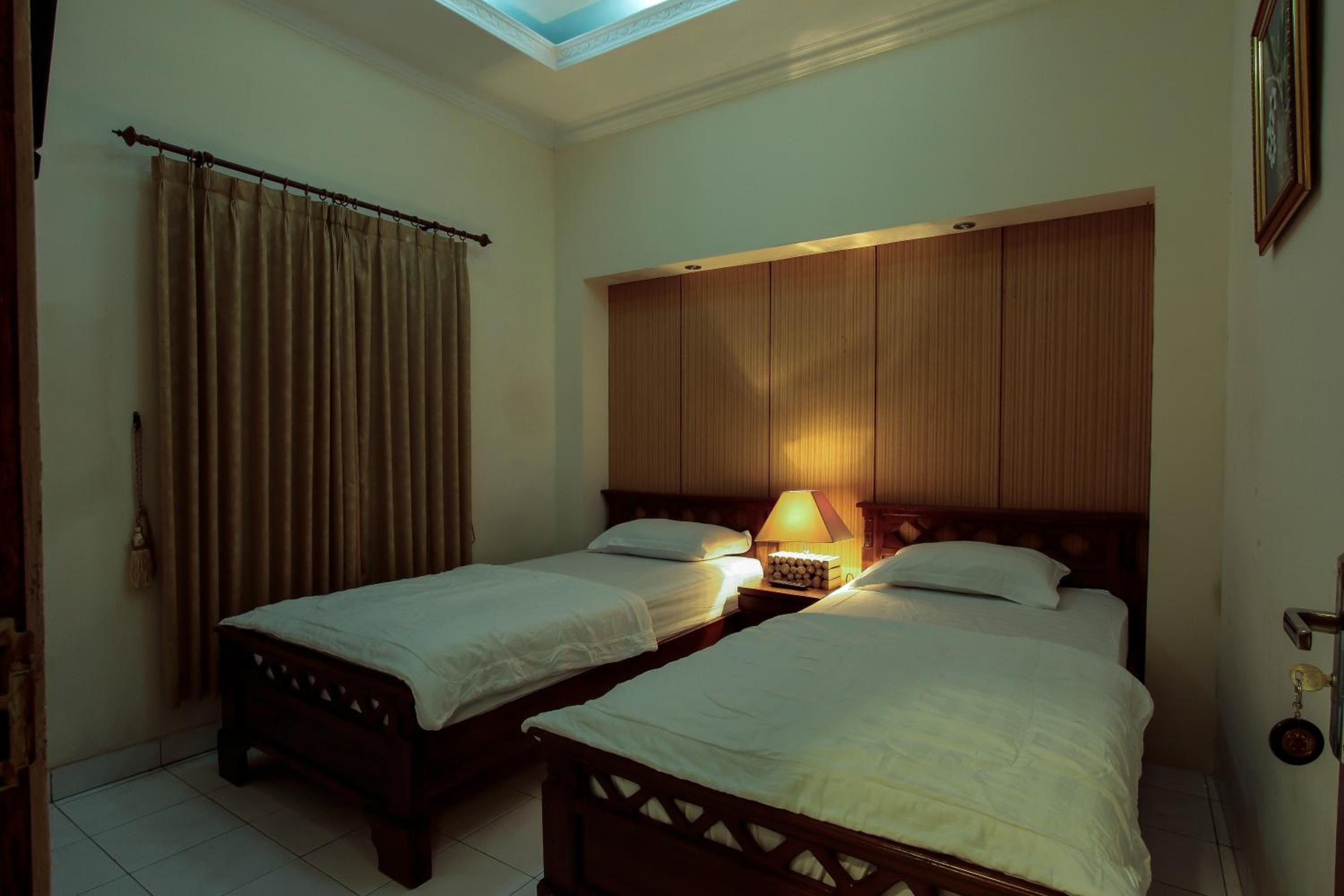 Four-Bedroom House - Photo 1