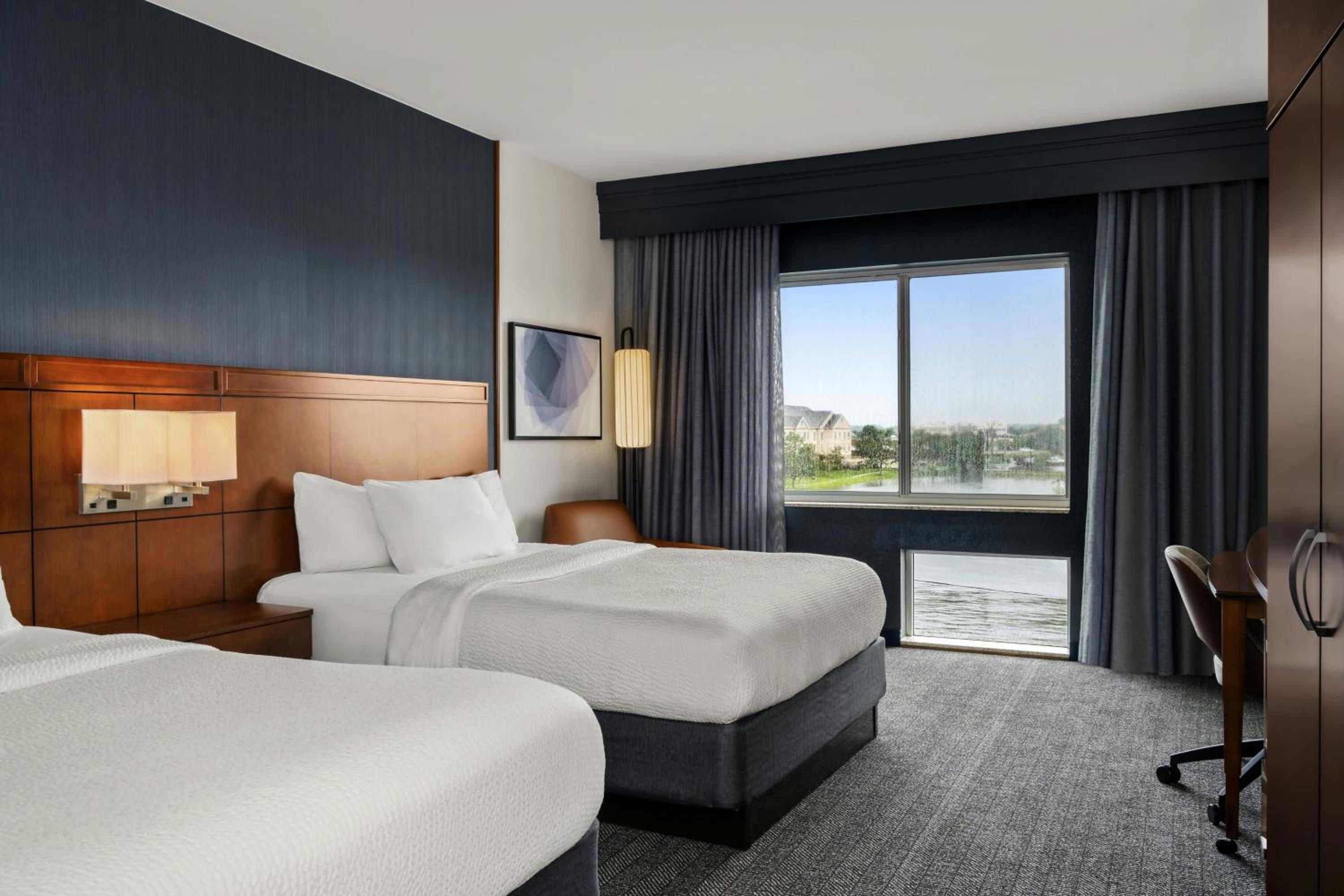 Queen Room with Two Queen Beds, Transfer Shower and Roll-In Shower - Mobility Access photo 1