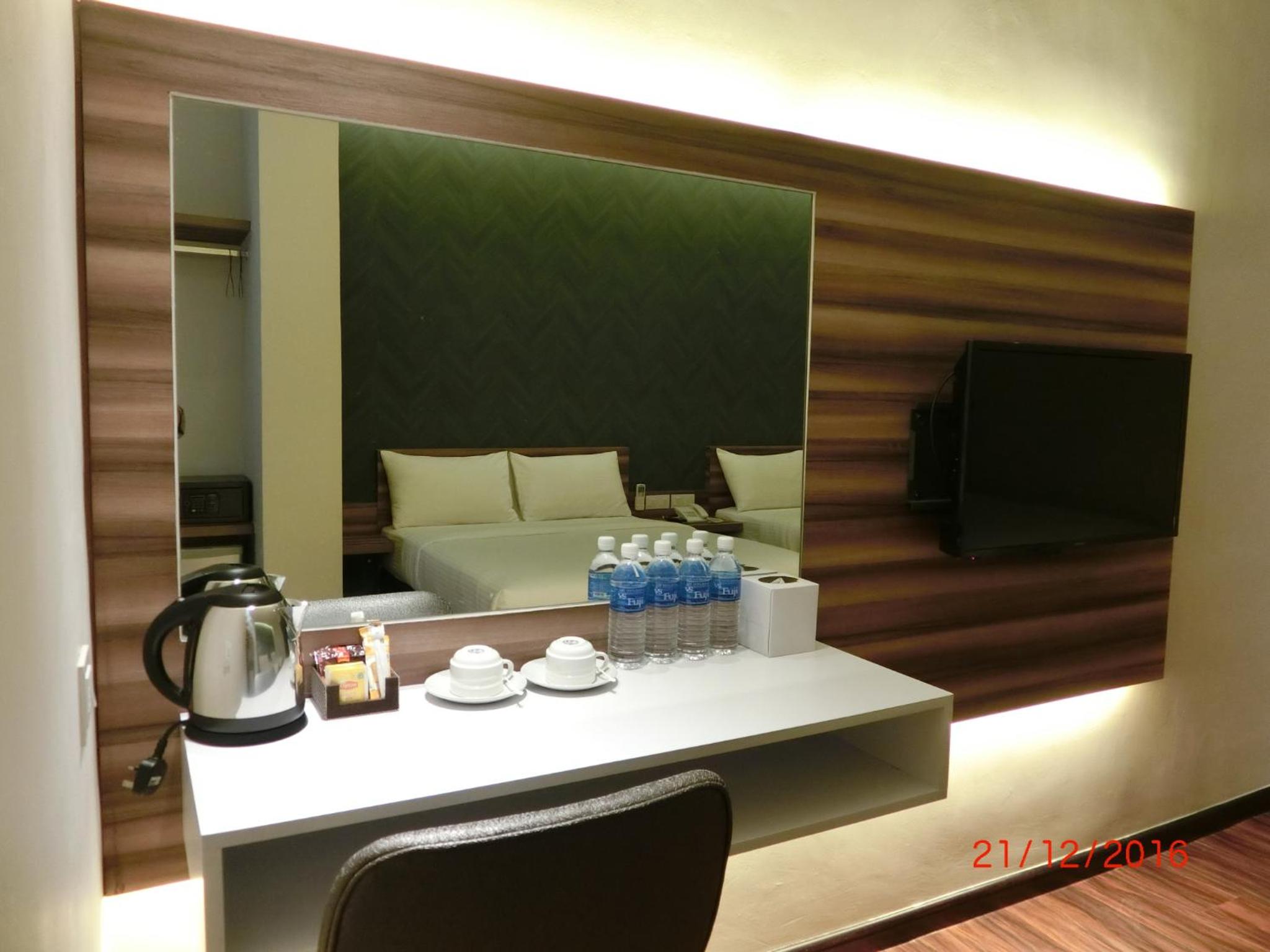 Deluxe Family Suite photo 3
