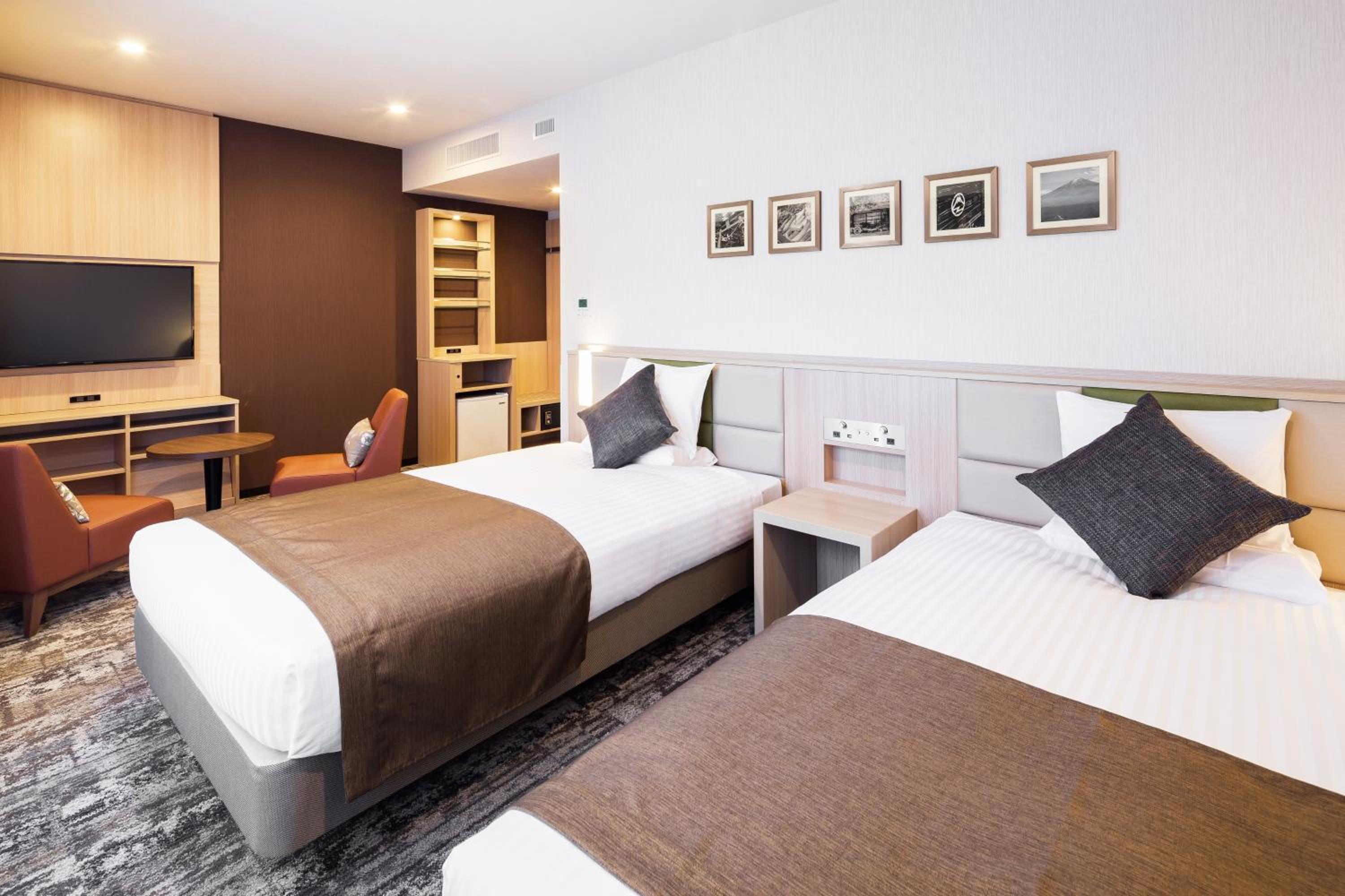 Twin Room - Disability Access - Ground floor