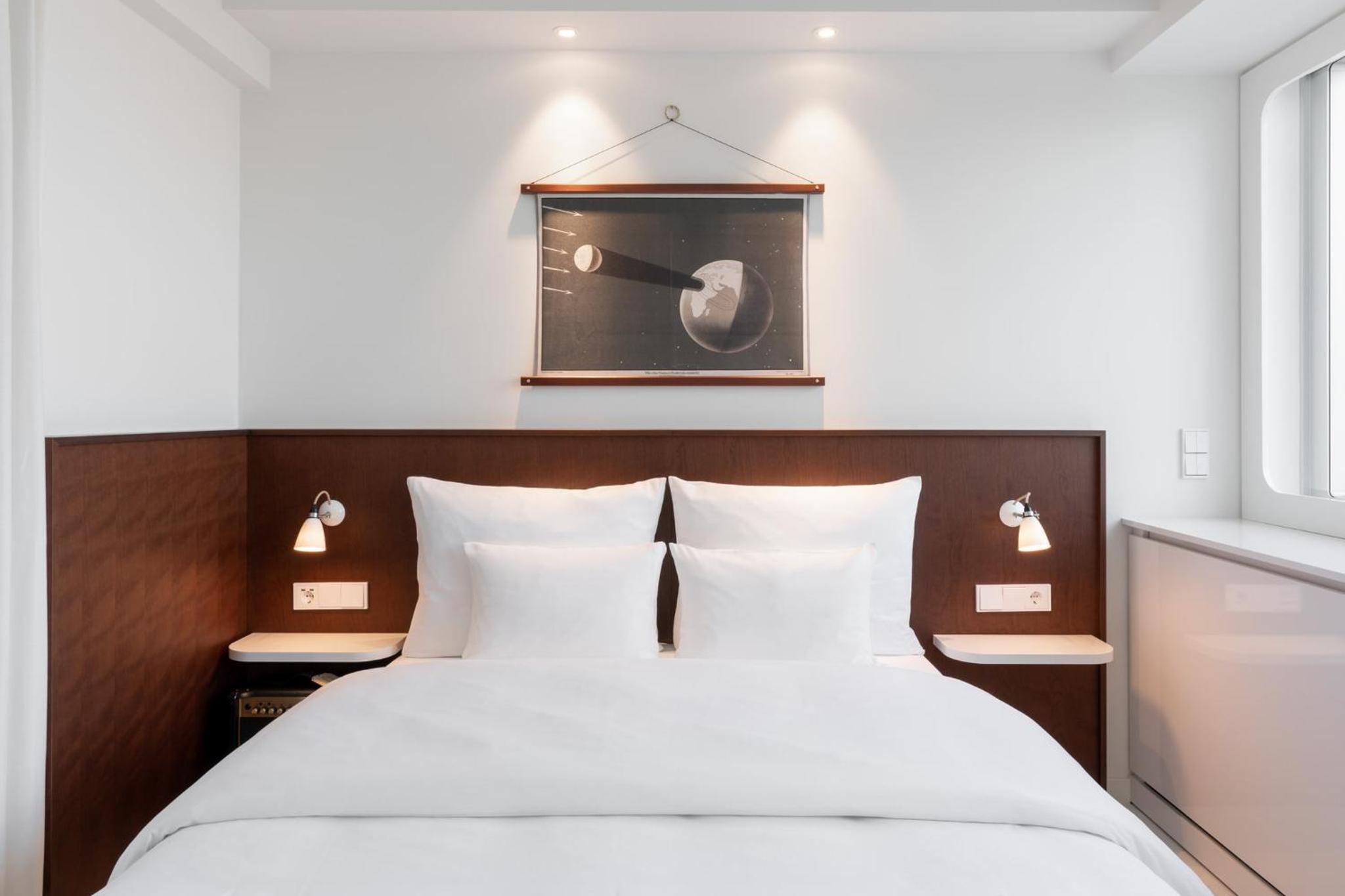 Cozy Room thumbnail 5