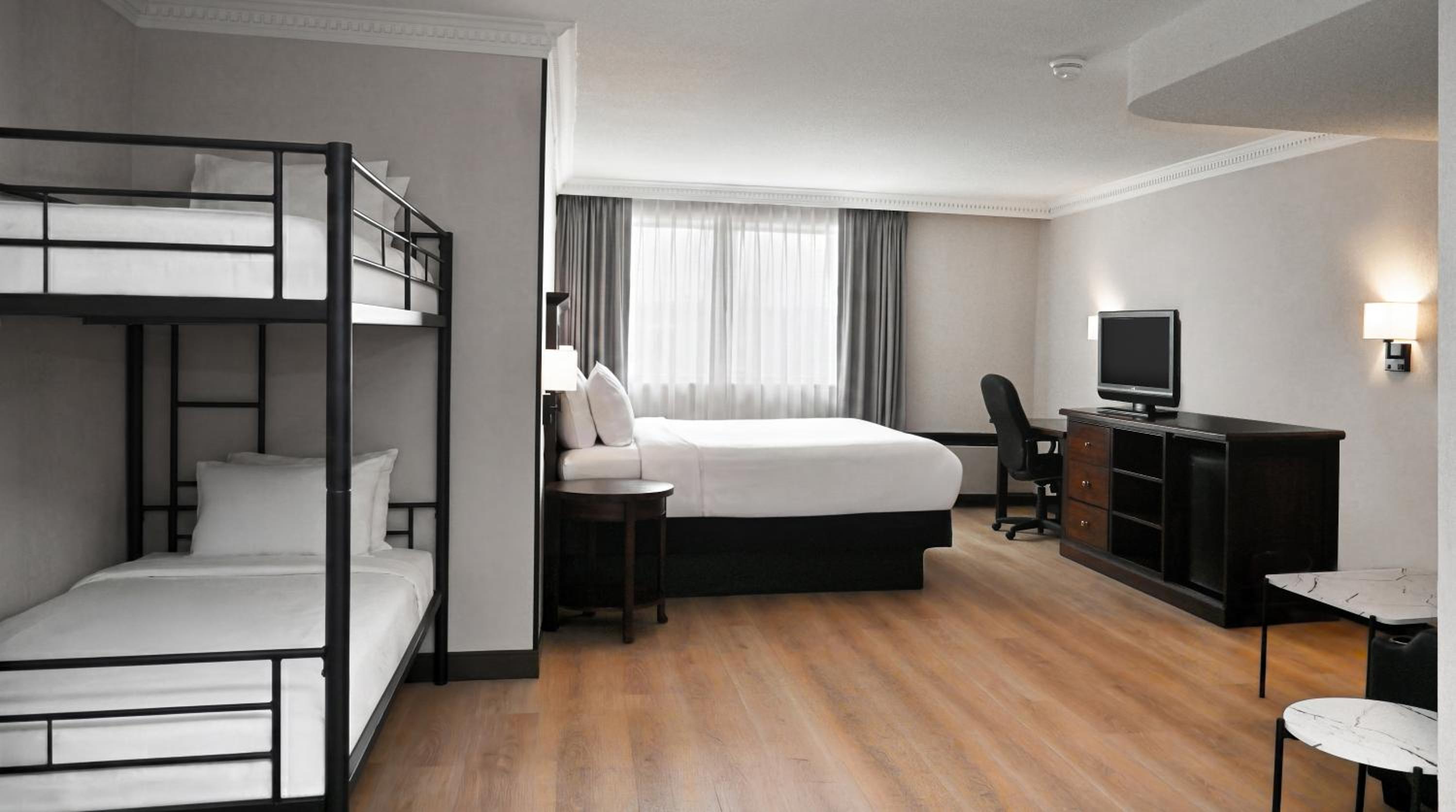 1 King Bed, with Bunk Bed & Pull out Couch - Photo 4