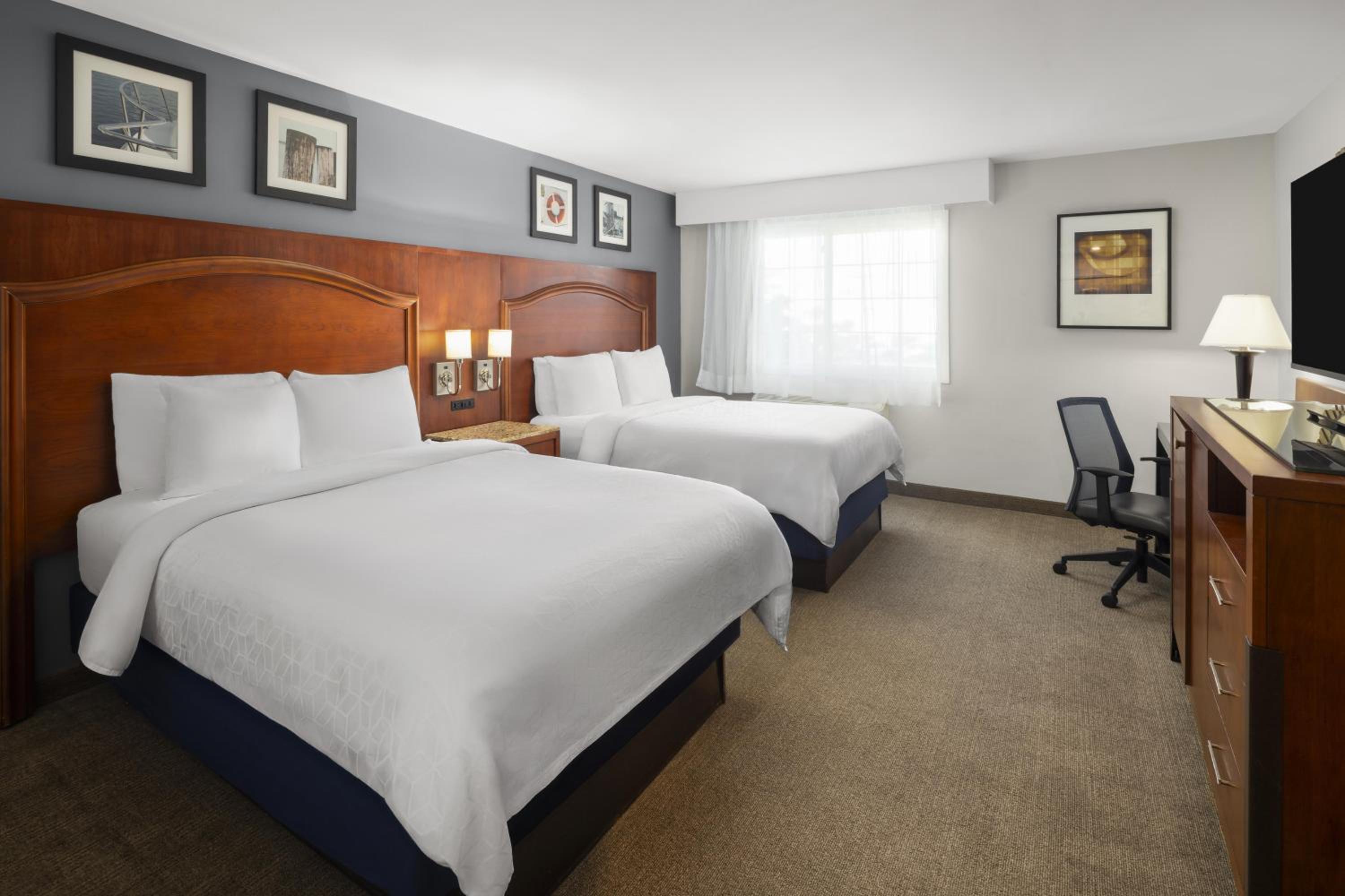 Double Room with Two Double Beds - Non-Smoking - Photo 3