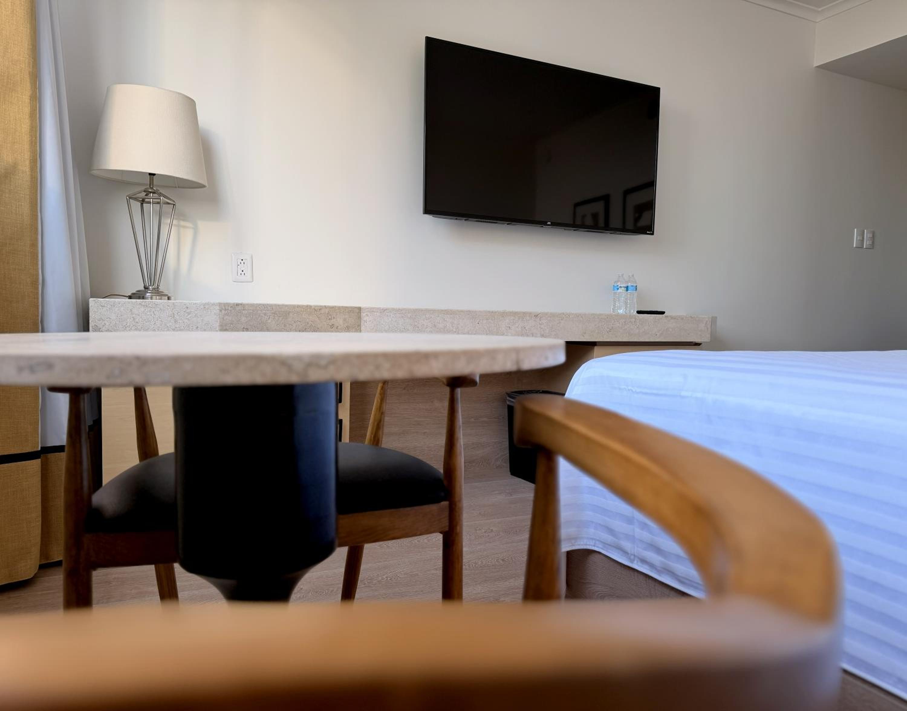 Deluxe King Room photo 3