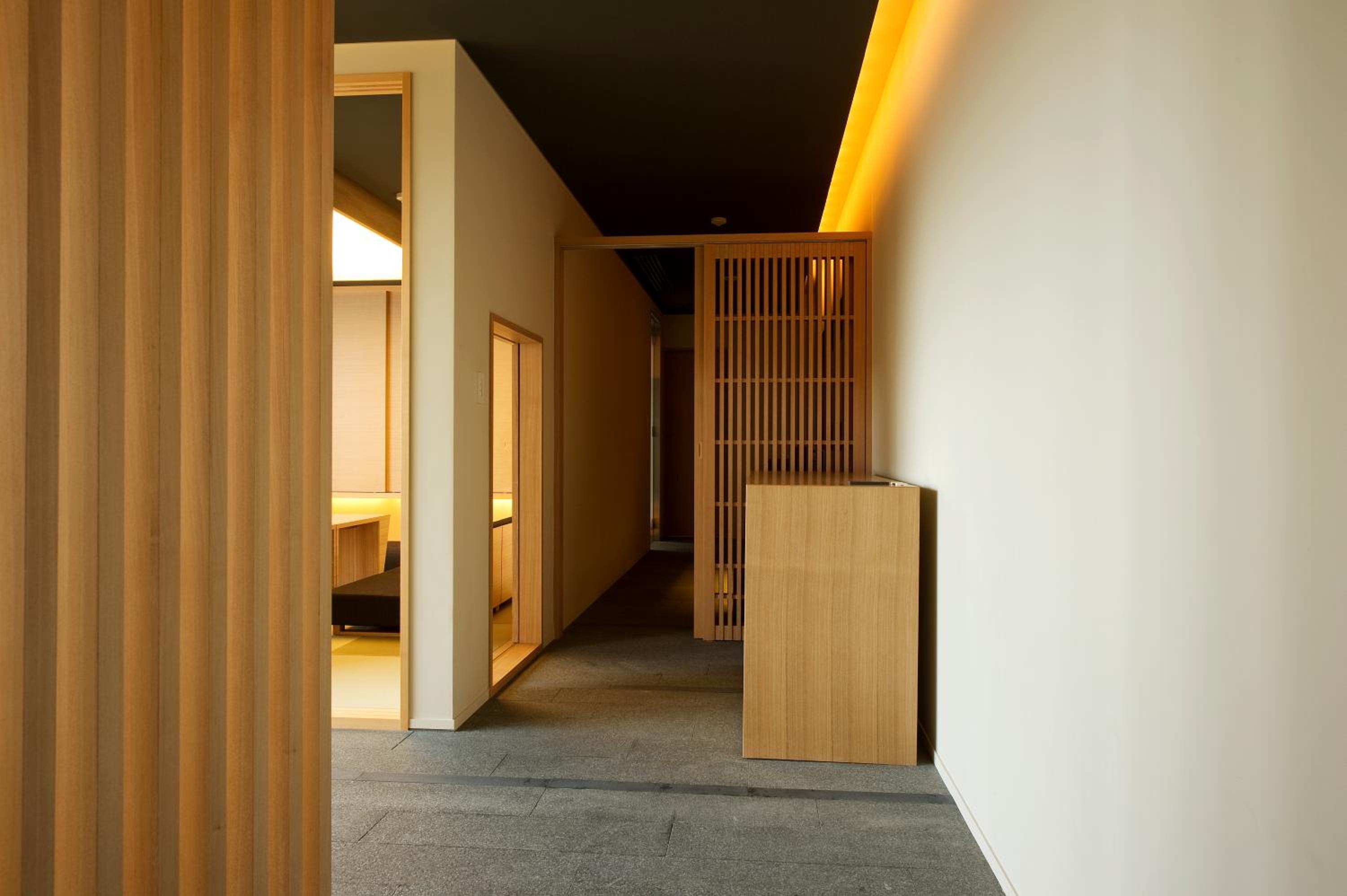 Suite Annex thumbnail 6