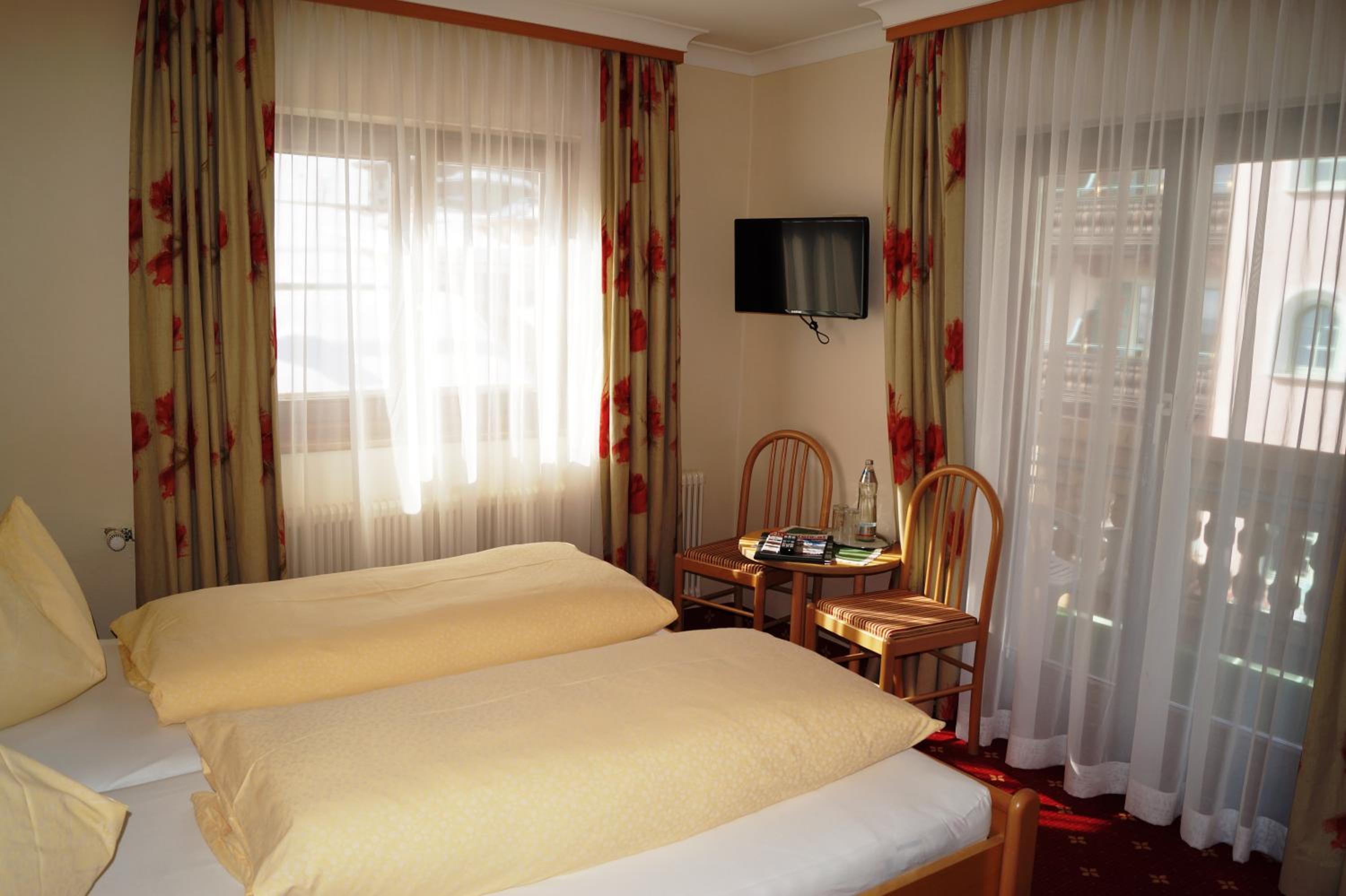 Standard Double Room photo 3