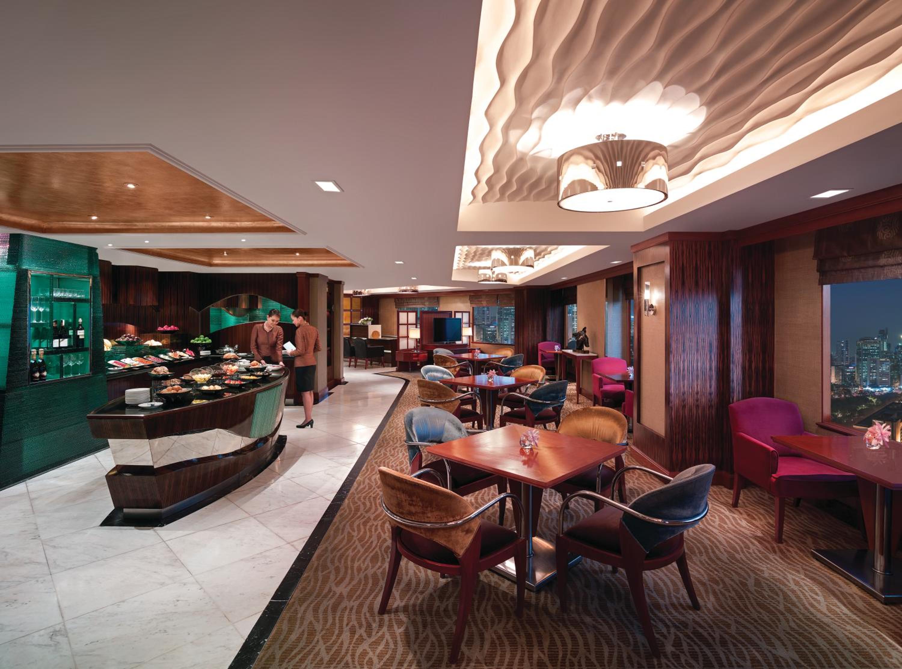 Deluxe Suite - Photo 6