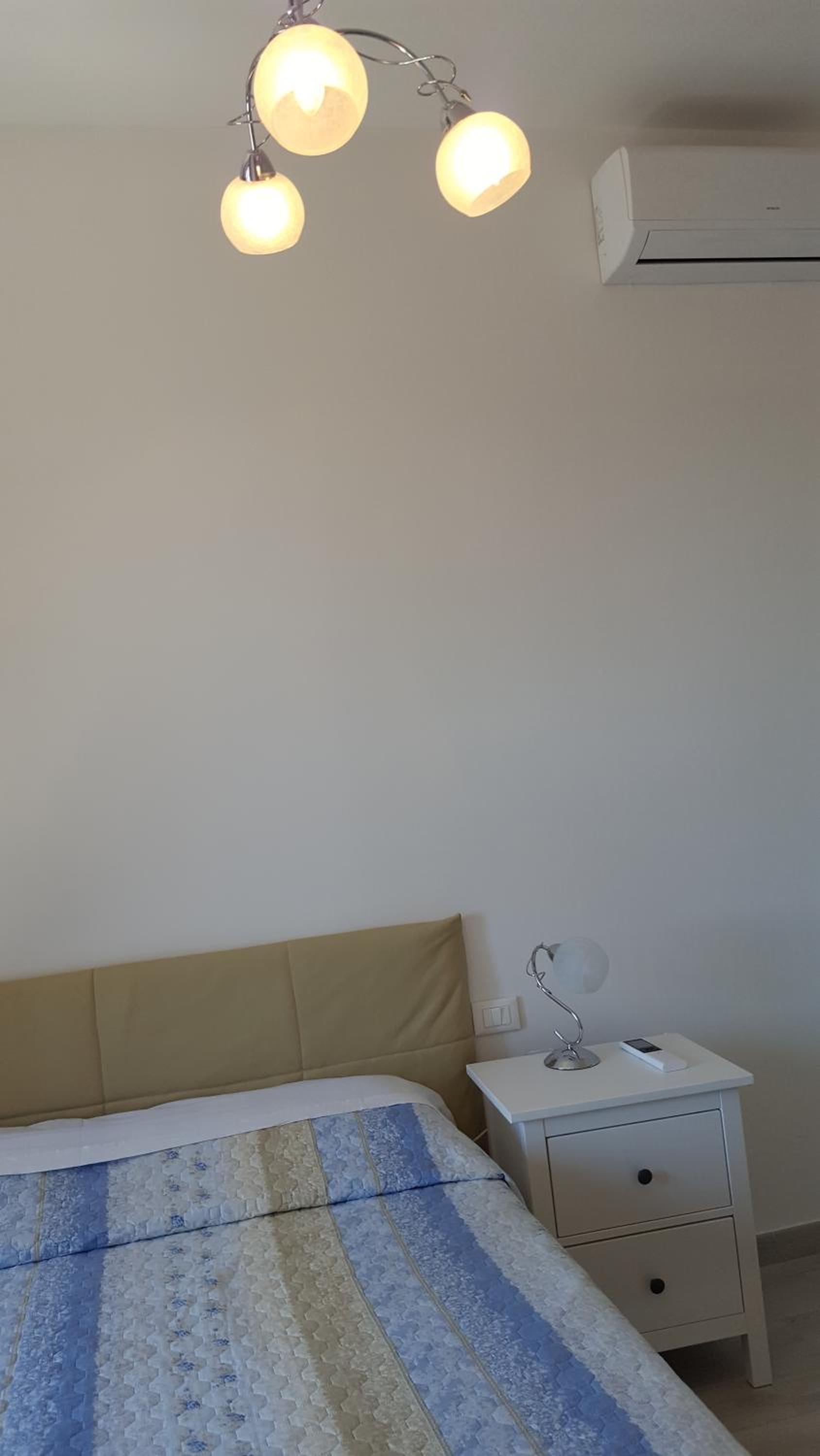 Double or Twin Room with Shared Bathroom photo 3