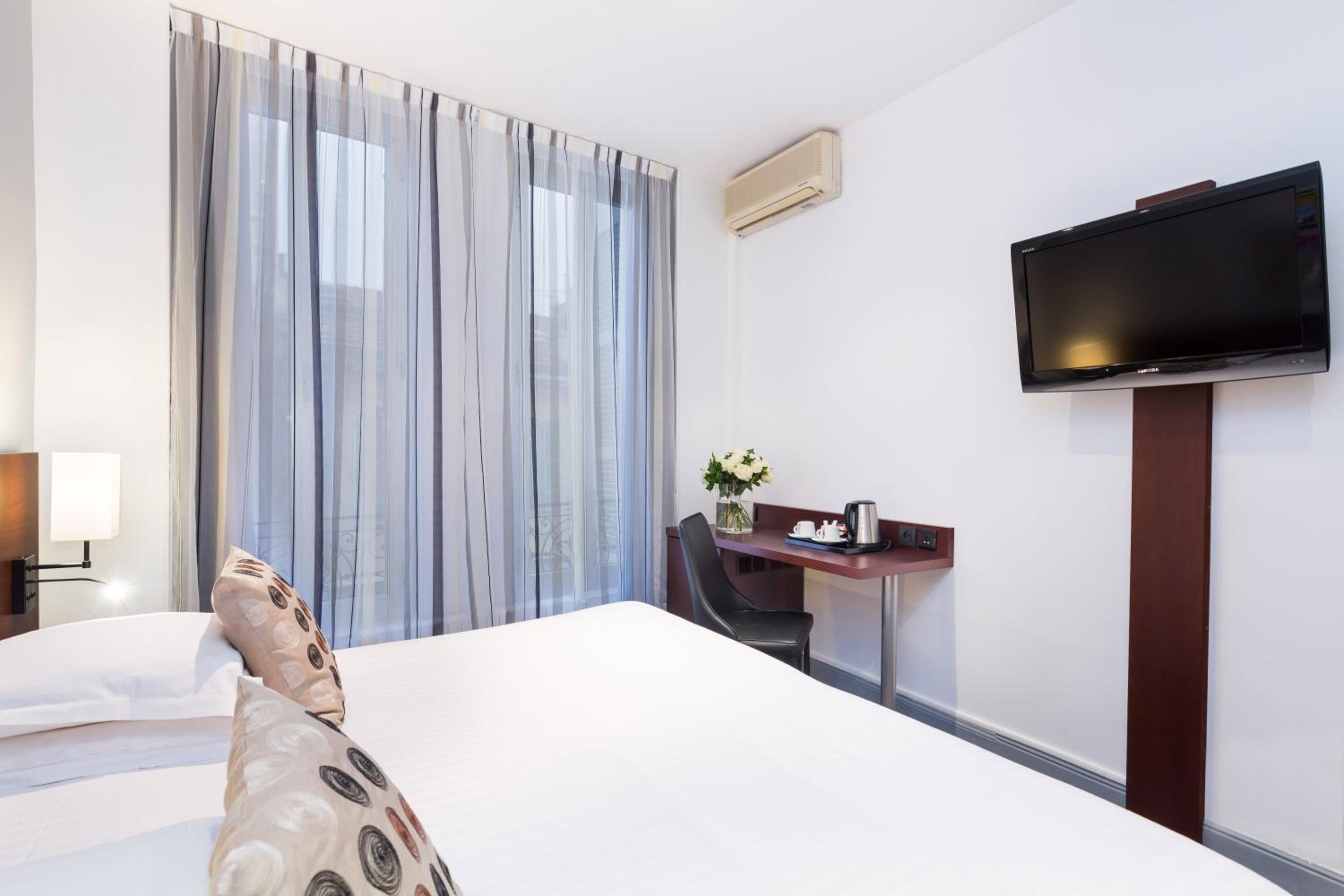 Superior Double Room - Photo 12