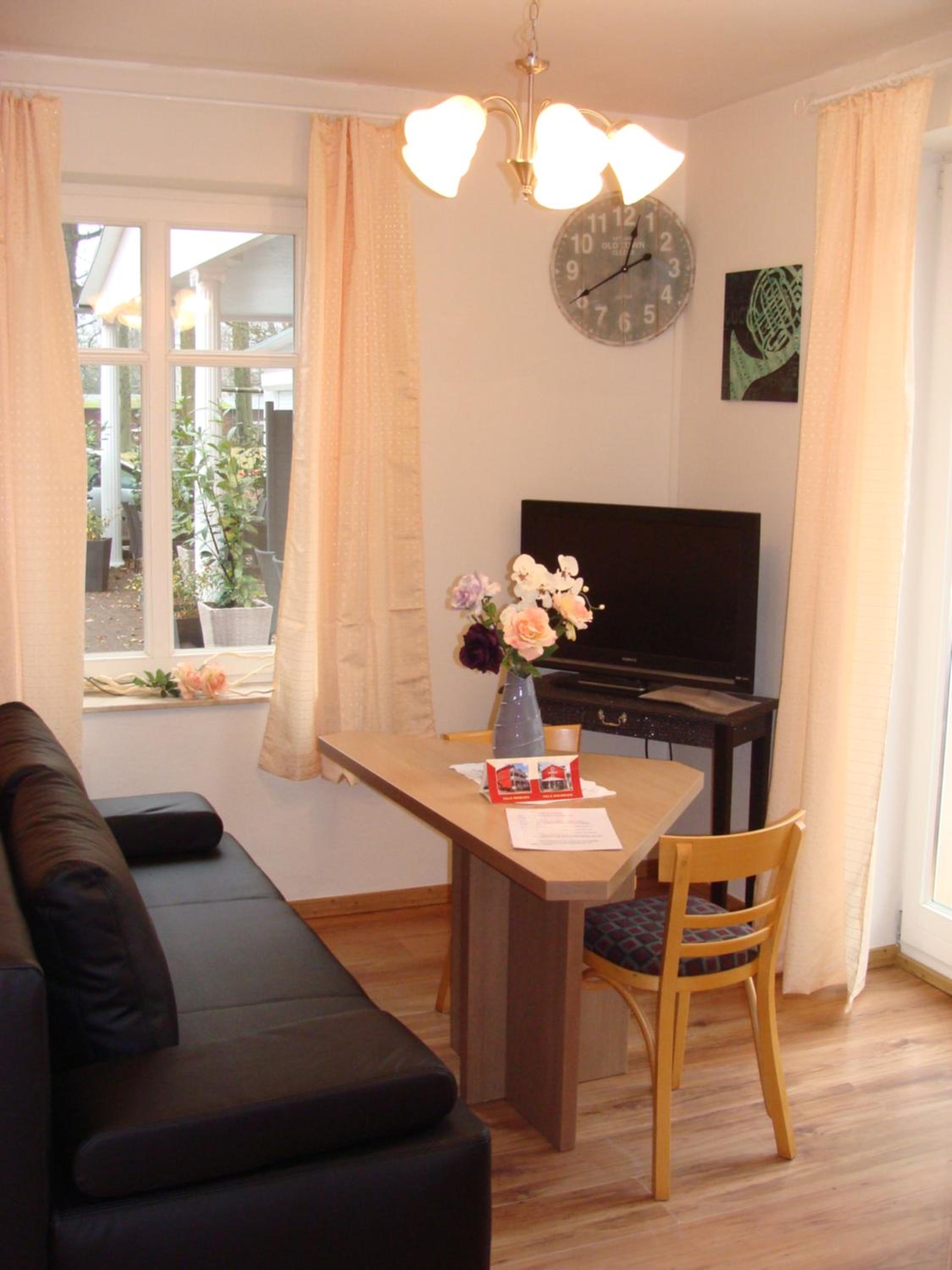 Two-Bedroom Apartment with Balcony - Villa Seeblick X photo 1
