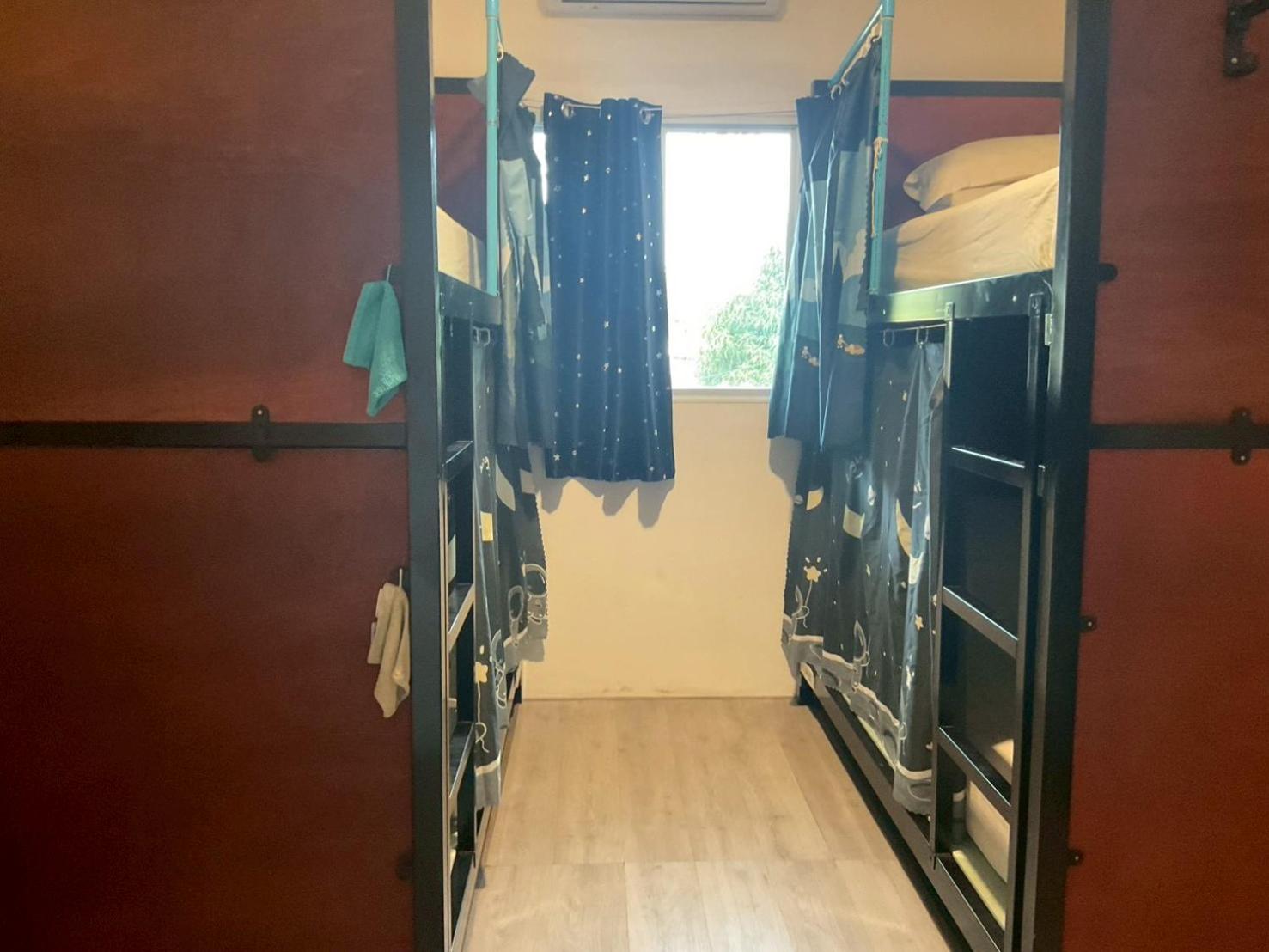 Mixed Dormitory Room photo 1