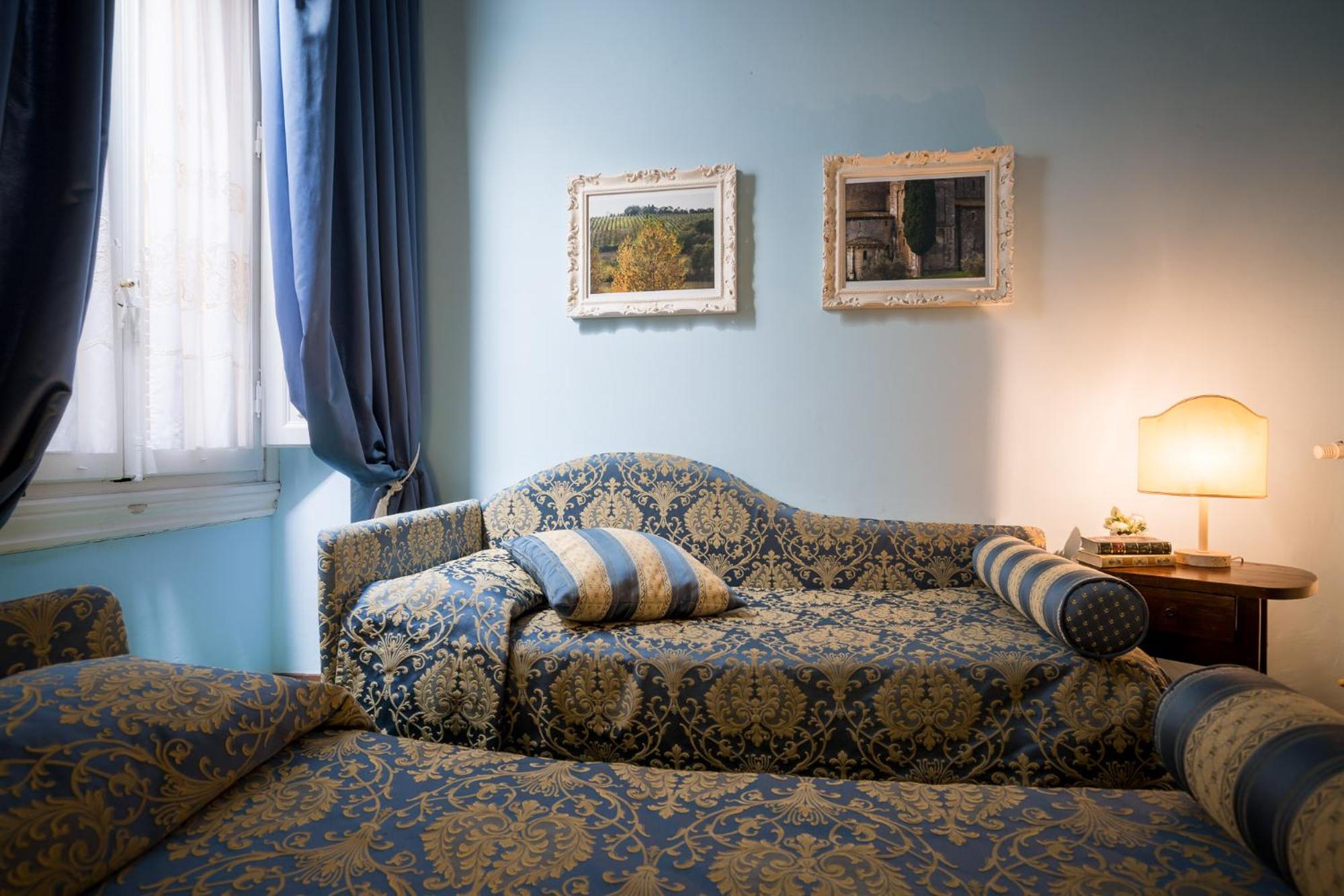 Junior Suite thumbnail 5
