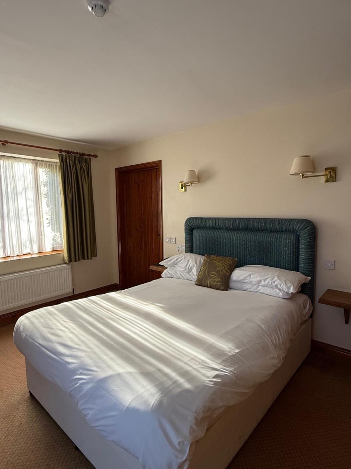 Double Room - Disability Access photo 2