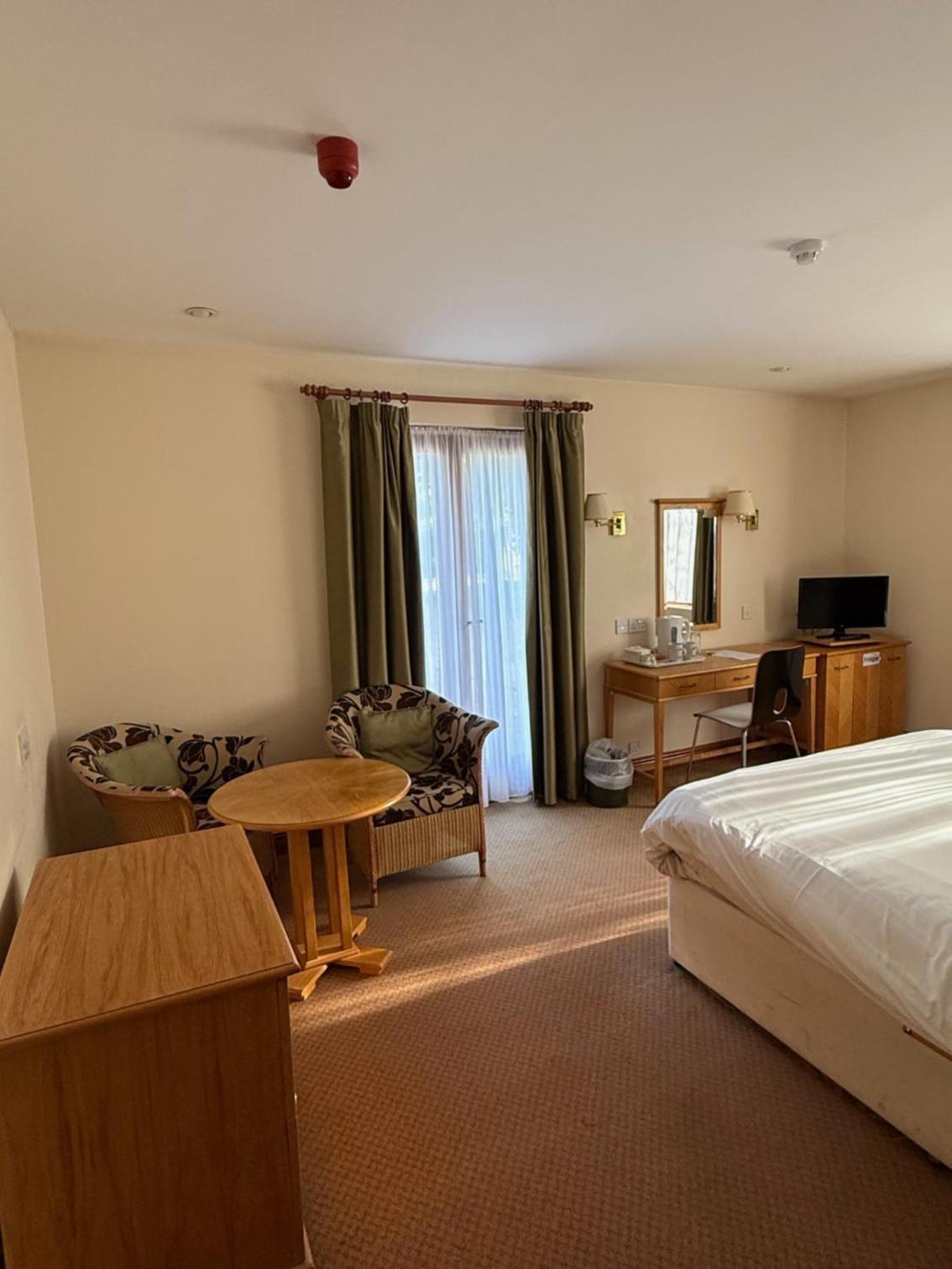 Double Room - Disability Access photo 3