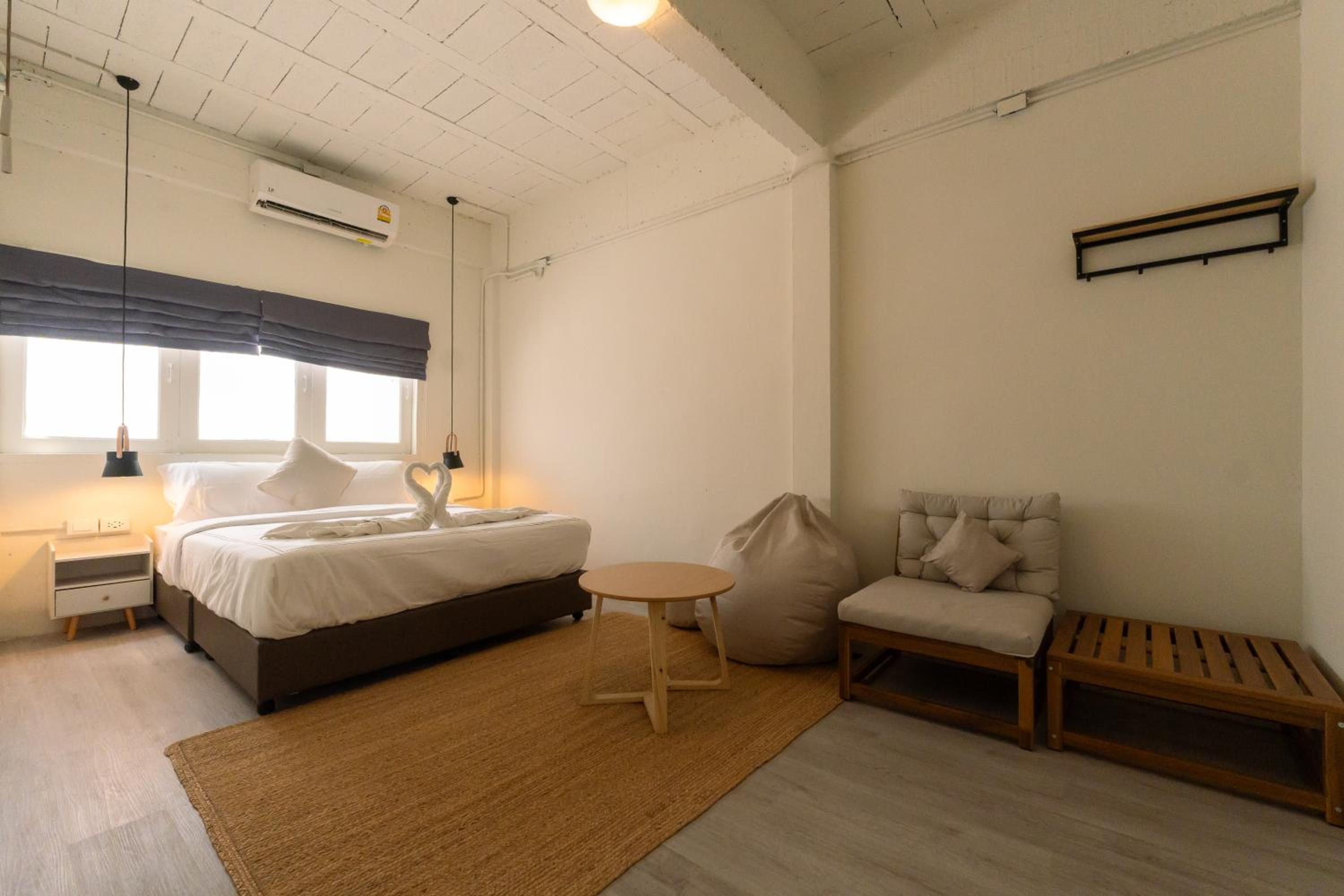 Double Room with Shared Bathroom photo 1