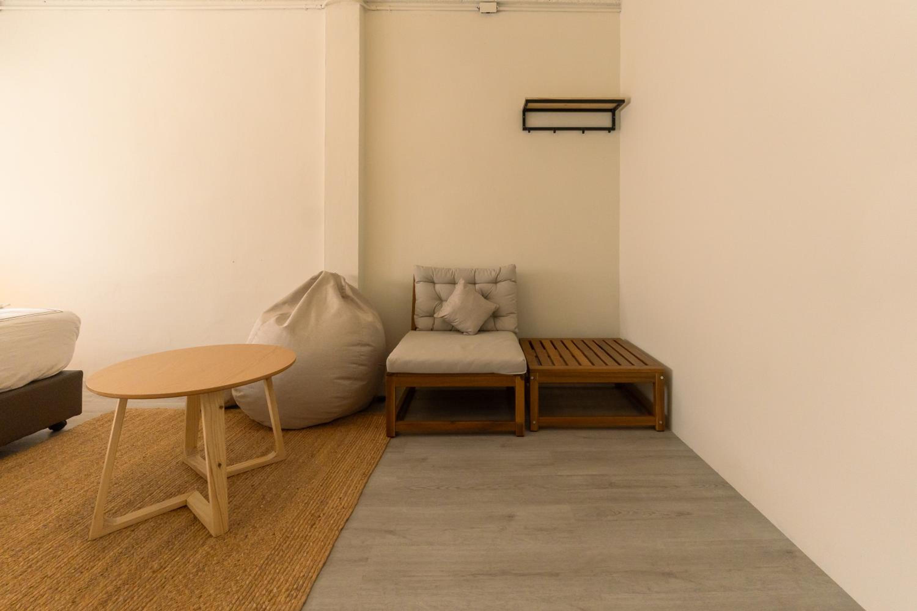 Double Room with Shared Bathroom photo 2