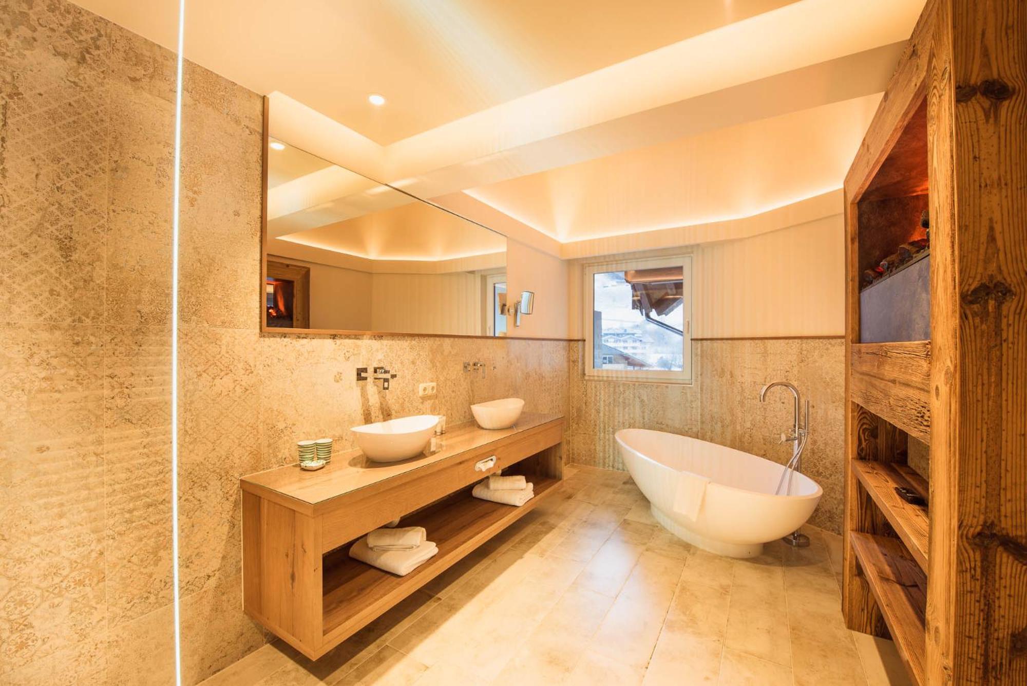 Suite with Mountain View - Photo 4