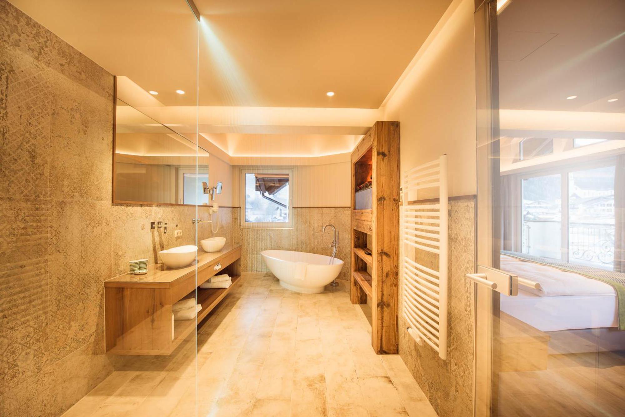 Suite with Mountain View - Photo 2