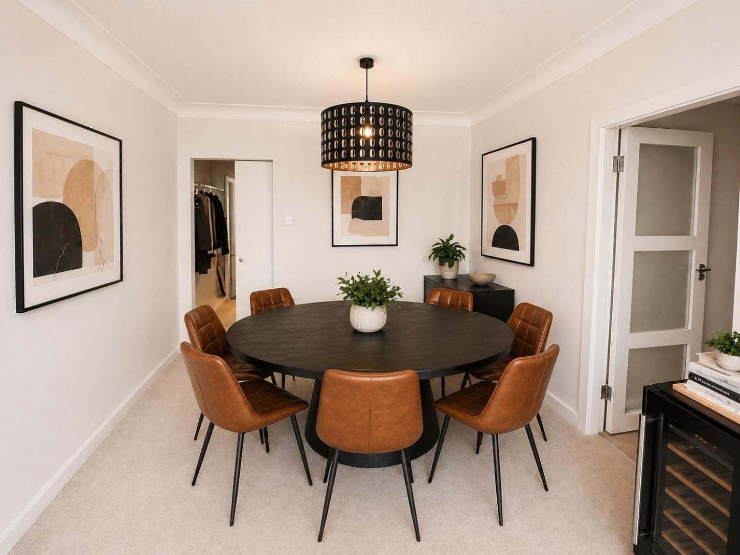 Three-Bedroom Apartment with Park View photo 3