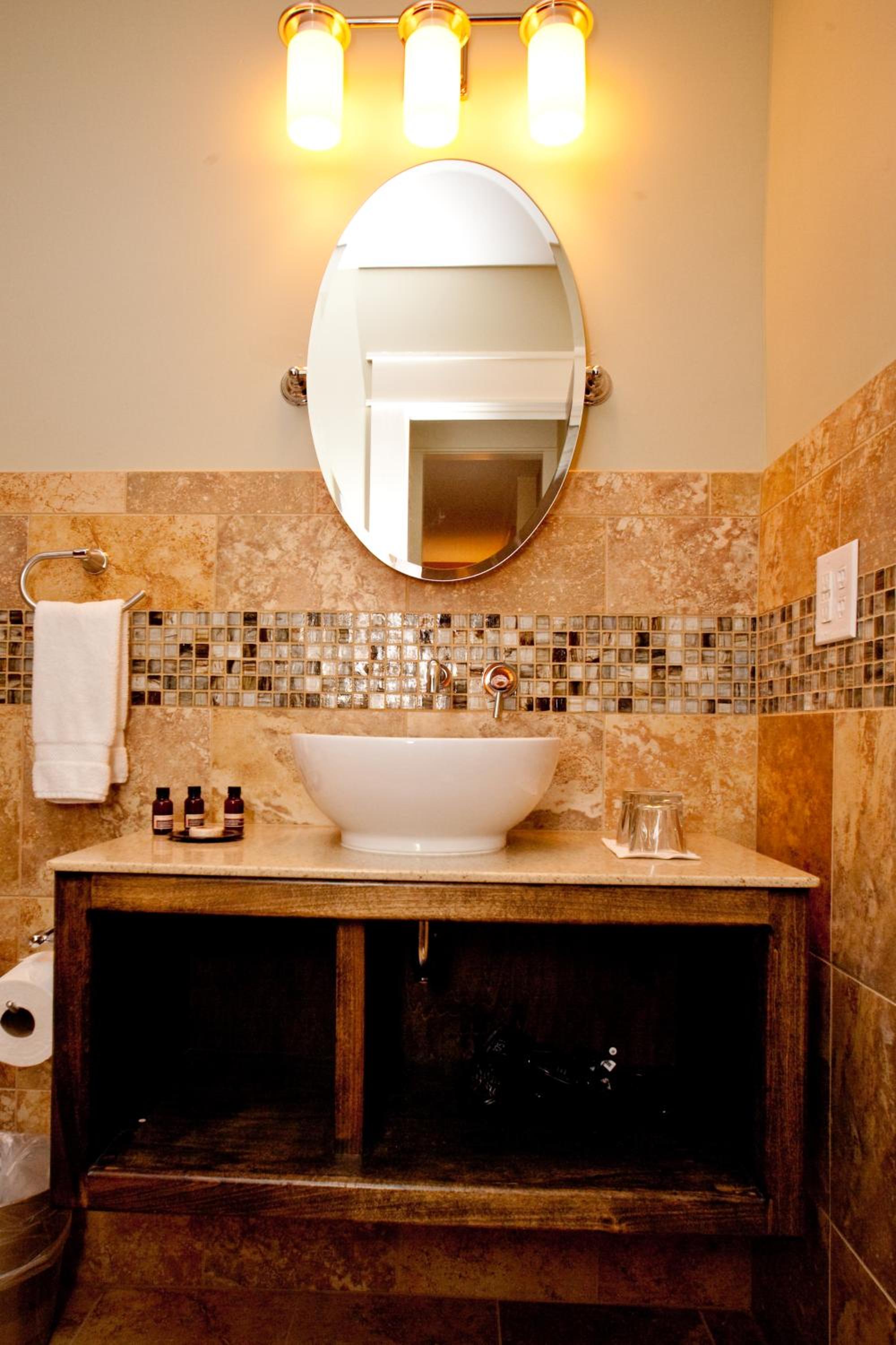 Deluxe Queen Room photo 2