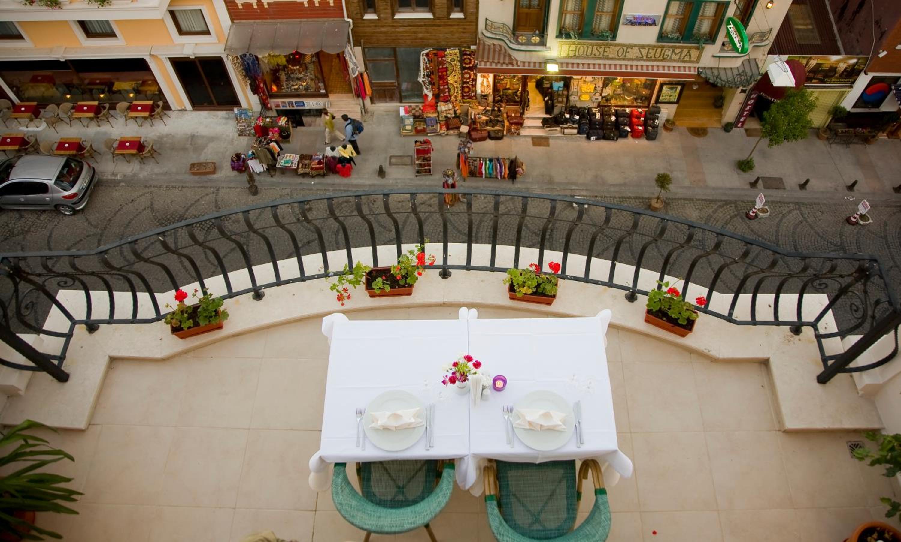 Double Room with Balcony photo 2