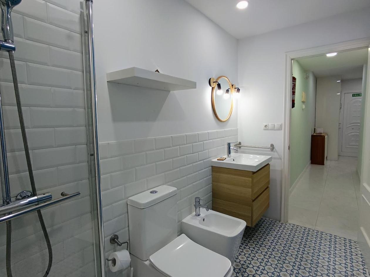 One-Bedroom Apartment with Garden photo 1