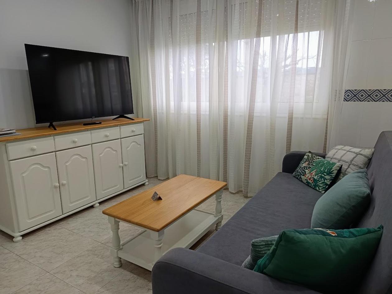 Three-Bedroom Apartment photo 1